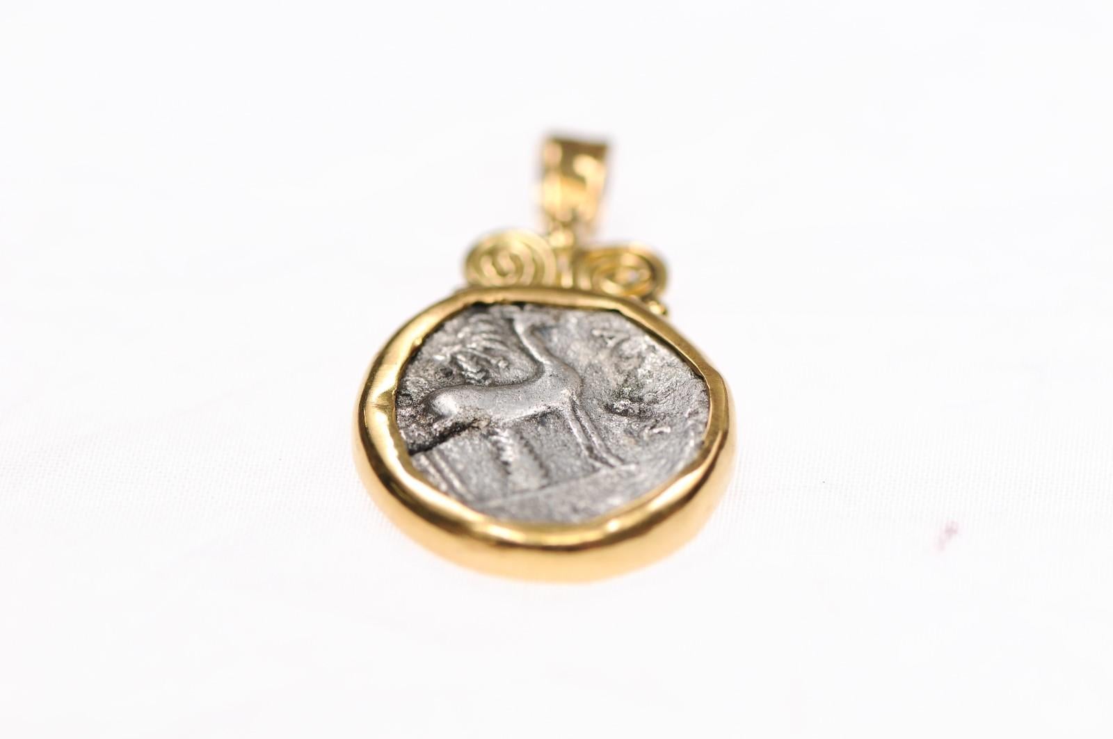 Bee Pendent w/ Gold Swirl Motif (pendant only) For Sale 6