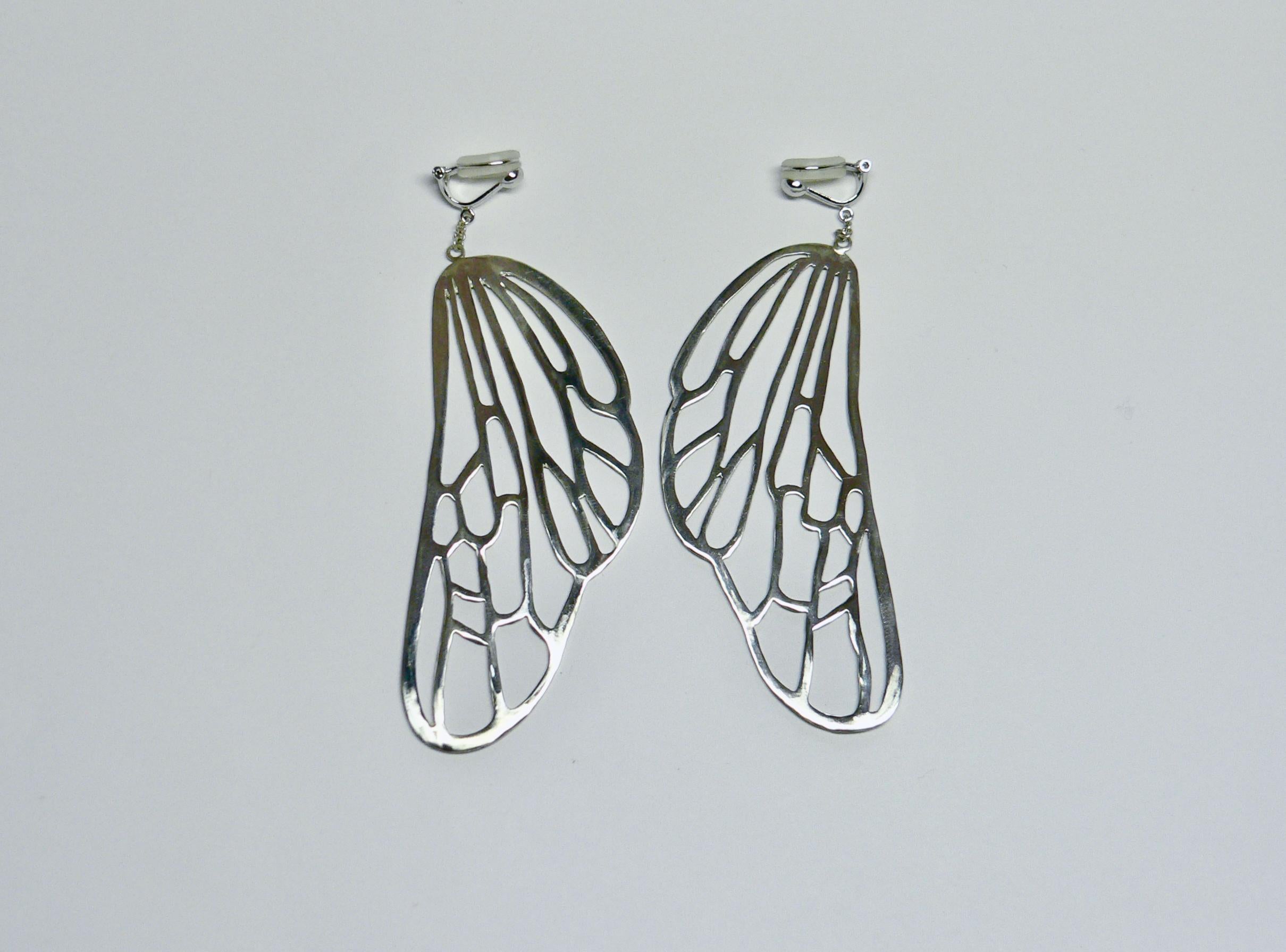 Artist Bee Wing a Pair of Clip-on Earring, Sterling Silver For Sale
