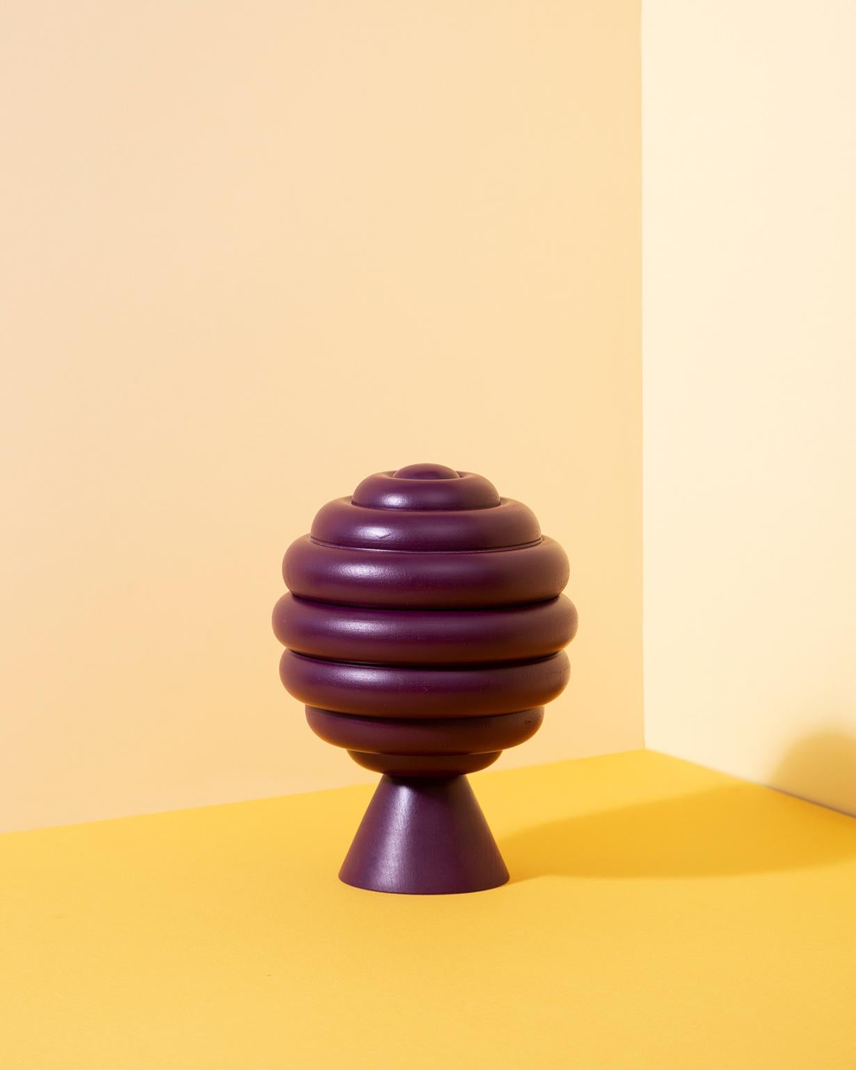 Beebee, tarro de madera de diseño escandinavo moderno Hecho a mano en venta