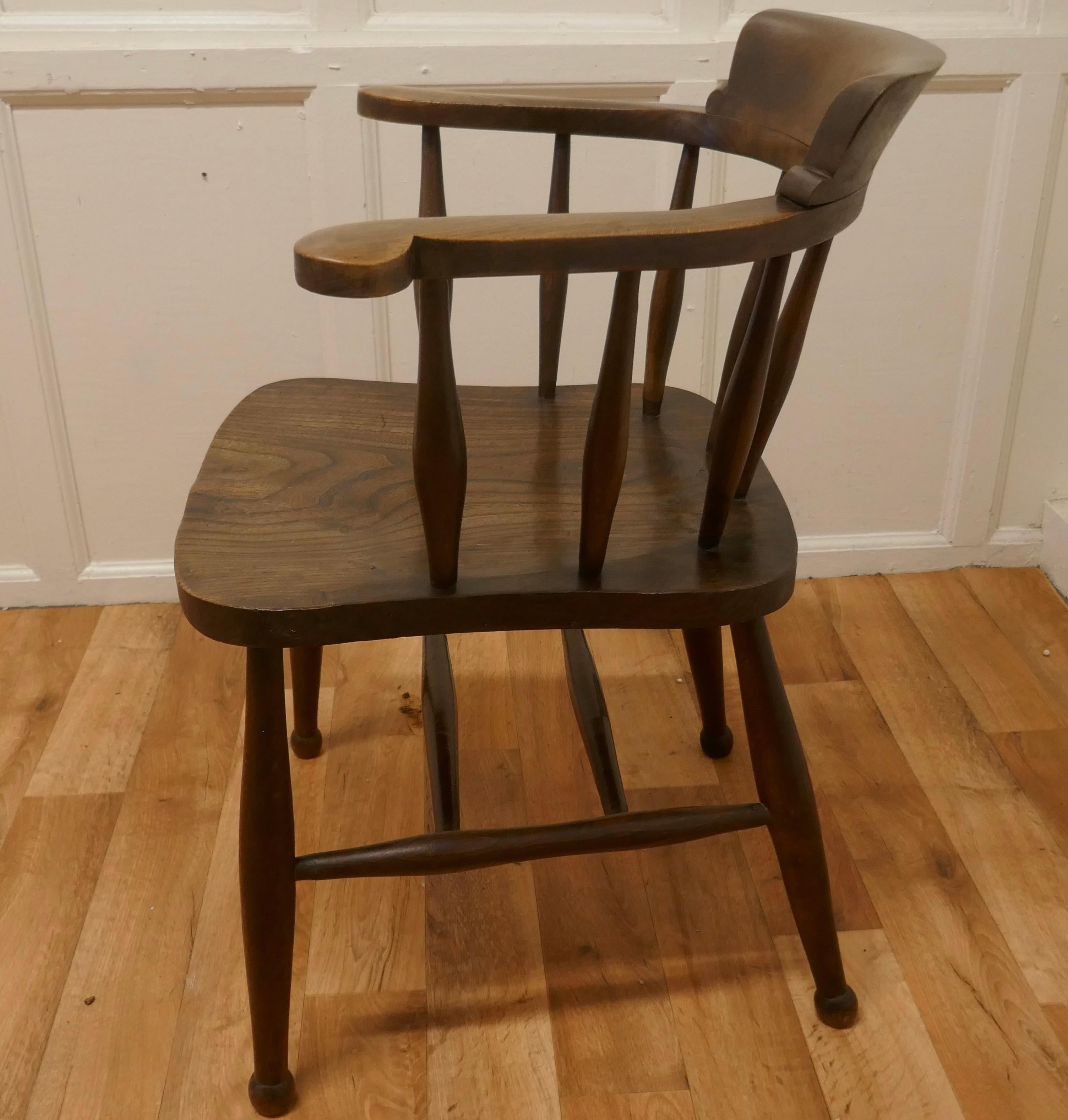 bow desk chair