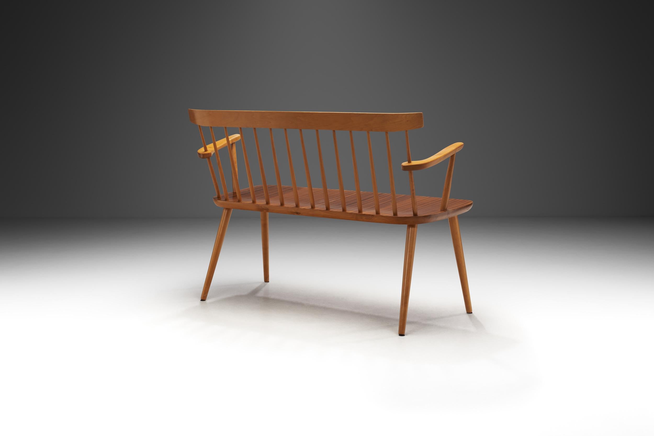 Panchina in legno di Beeche e Teak, Europa, metà del XX secolo In condizioni buone in vendita a Utrecht, NL