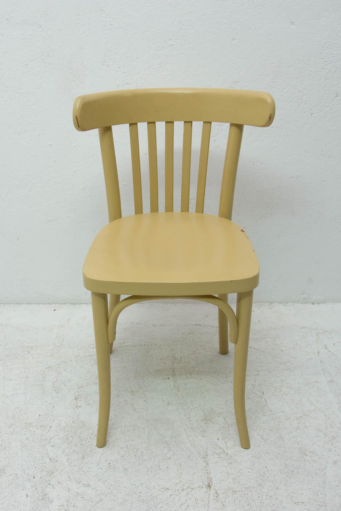 Scandinavian Modern Beech Bentwood Chair from Thonet, 1950s