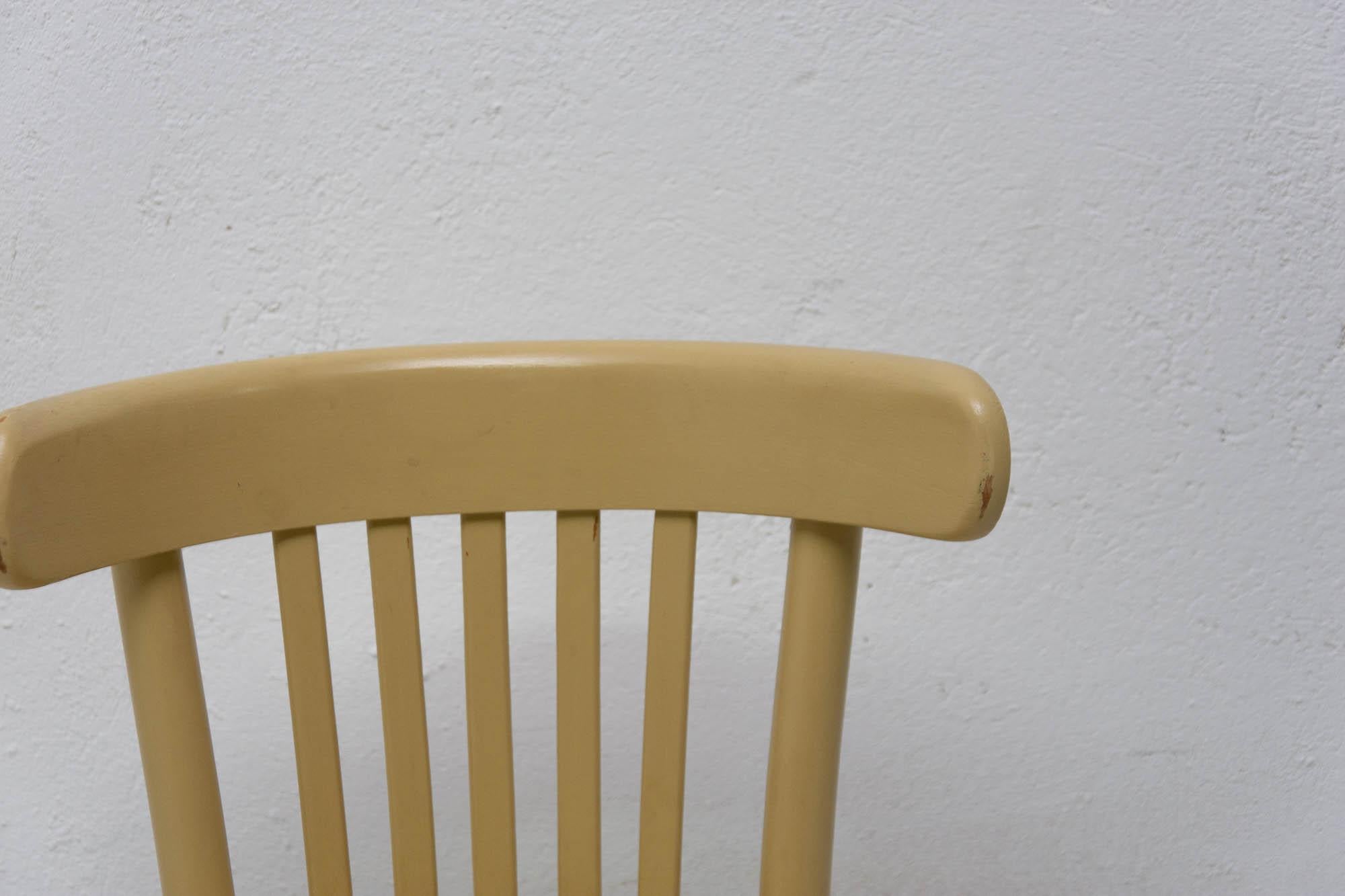 Czech Beech Bentwood Chair from Thonet, 1950s