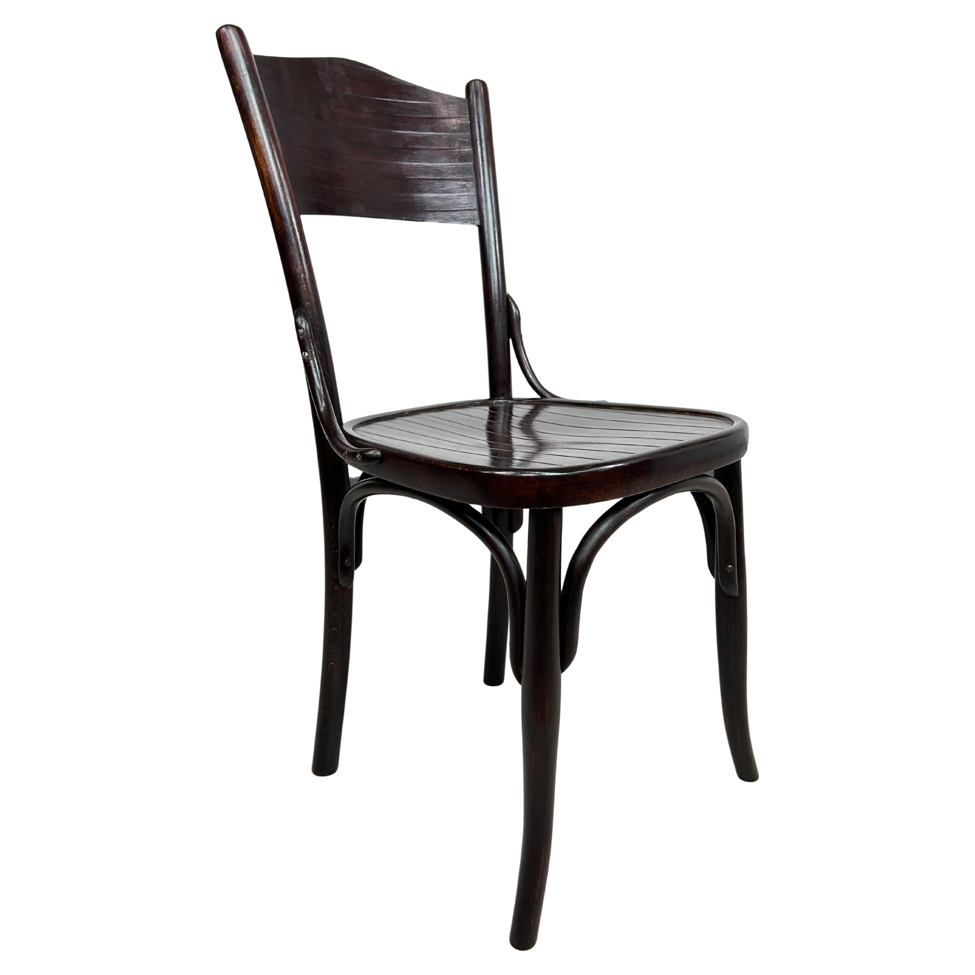 Beech bentwood dining chair by Thonet Uzhhorod Czechoslovakia