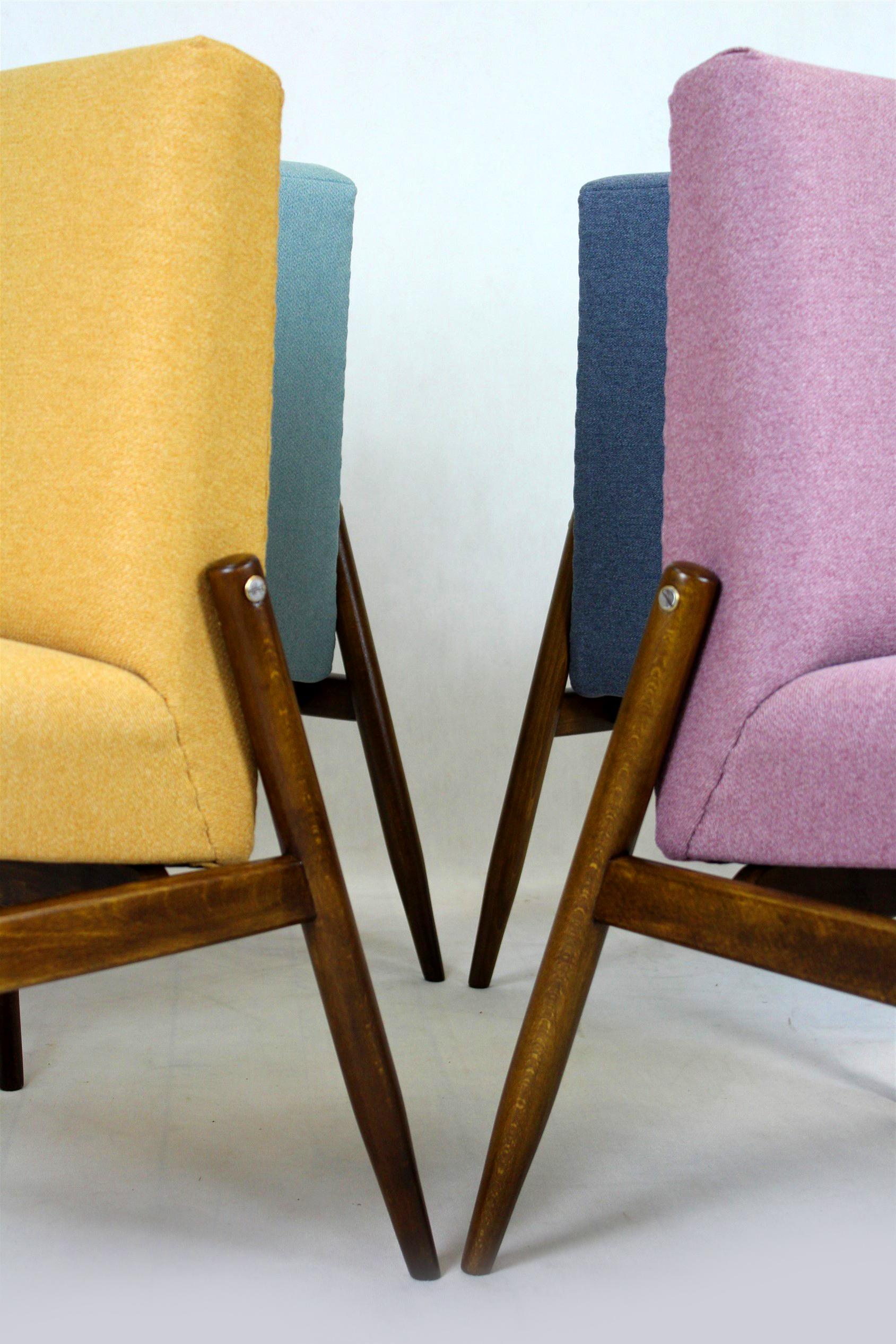 Fabric Beech Chairs from Zamojskie Fabryki Mebli, 1960s, Set of 4 For Sale