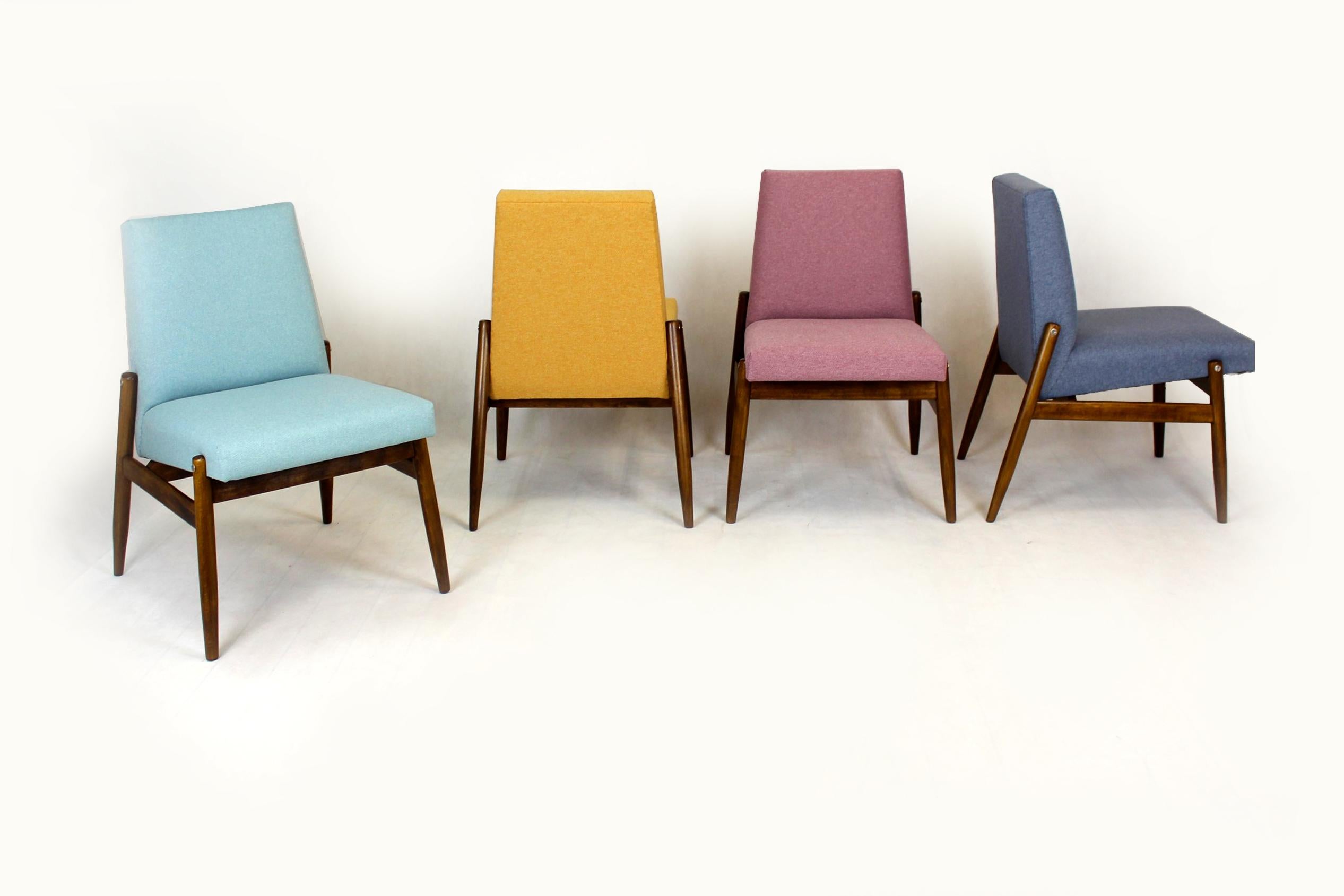 Beech Chairs from Zamojskie Fabryki Mebli, 1960s, Set of 4 For Sale 1