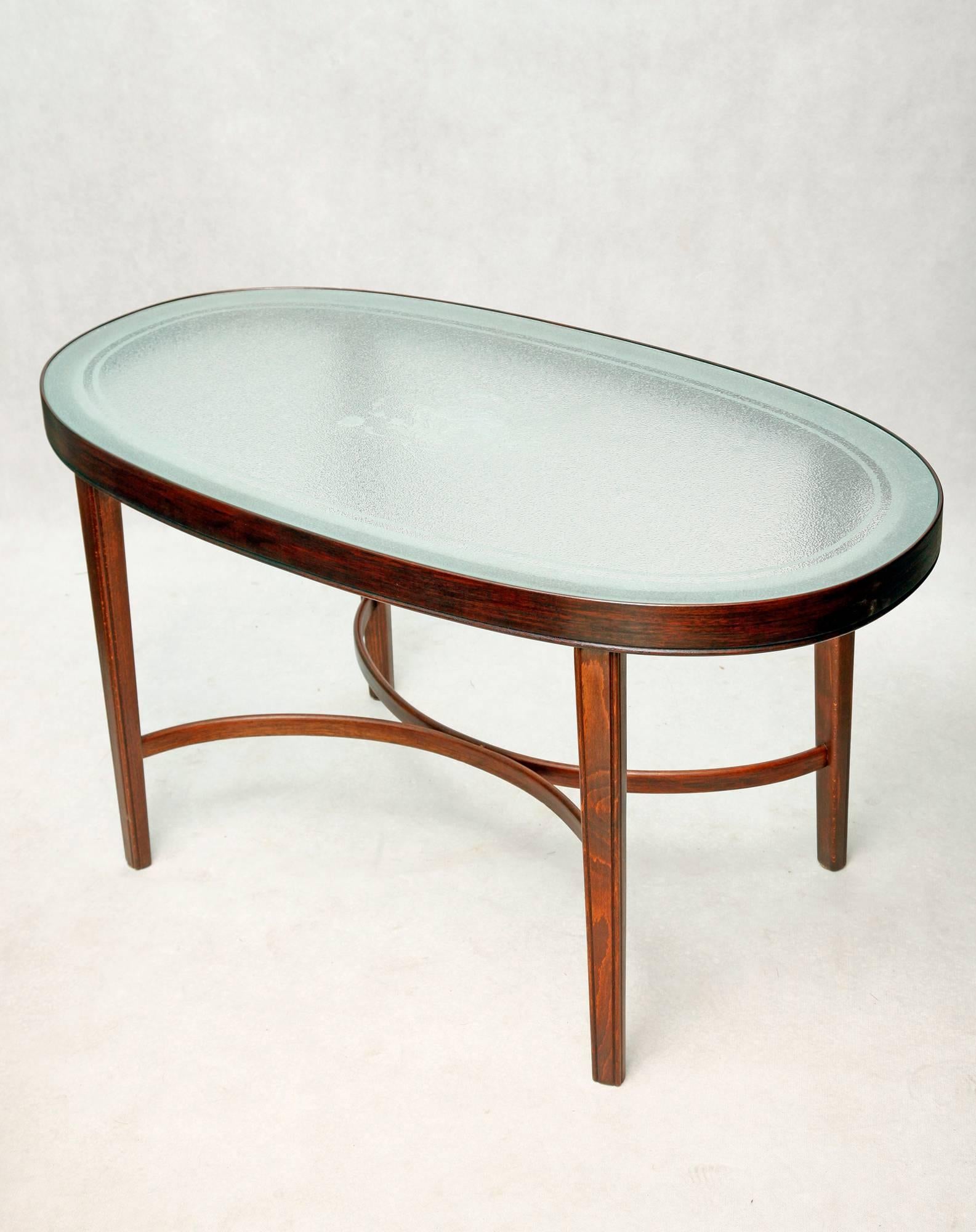Beech Coffee Table with a Glass Top, Denmark, 1940s In Excellent Condition For Sale In Warsaw, PL