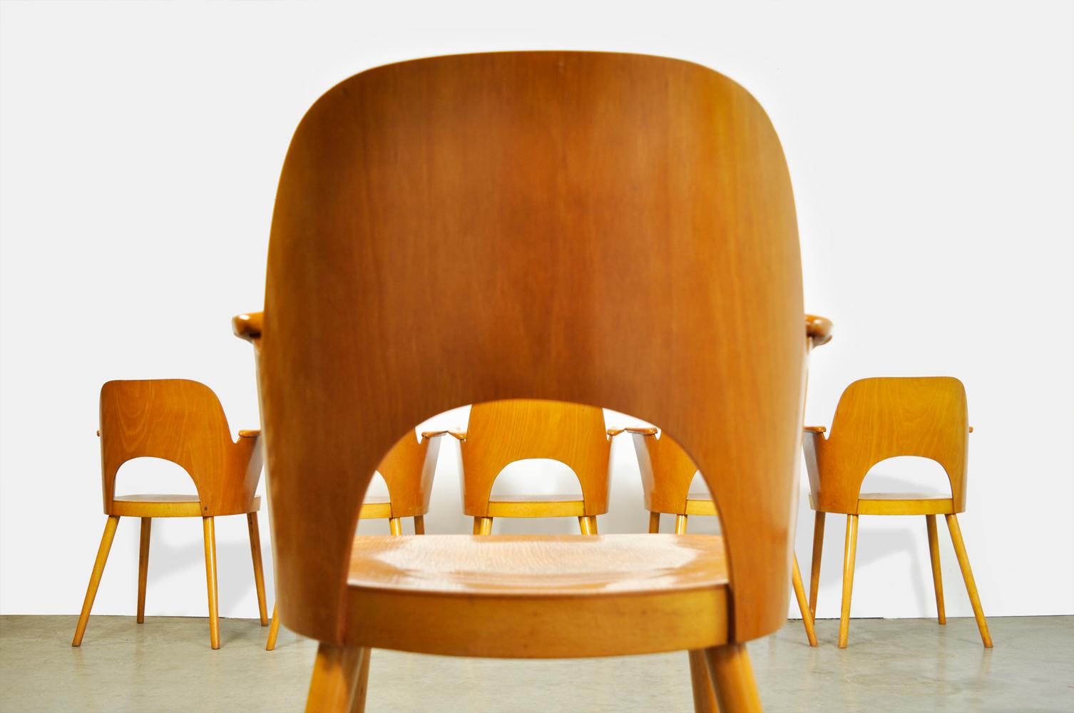 Beech Dining Chairs by Oswald Haerdtl and Produced by Ton 'Thonet' For Sale 4
