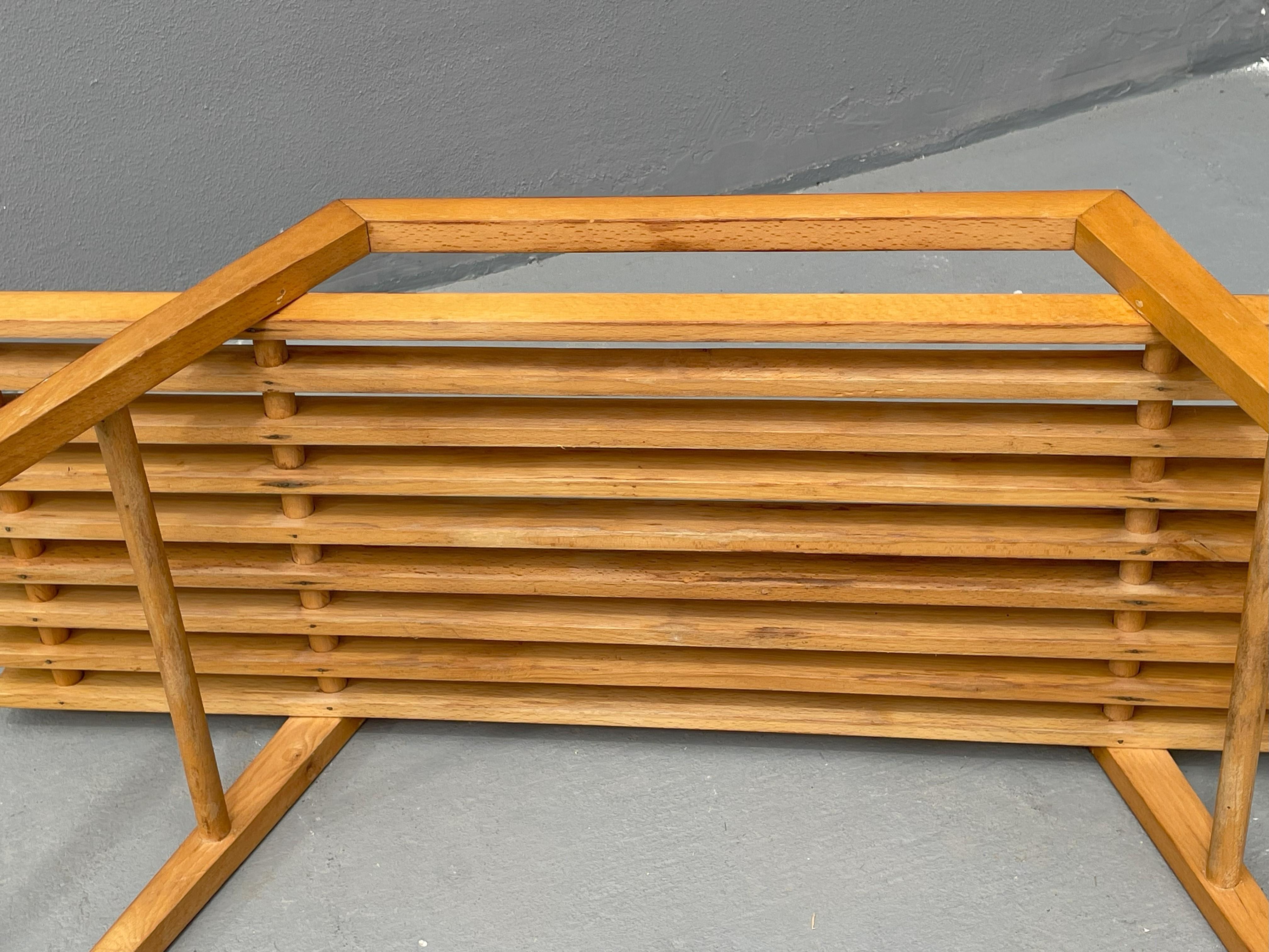 20ième siècle Stand de fleurs en Beeche par ULUV, Tchécoslovaquie, 1970 en vente