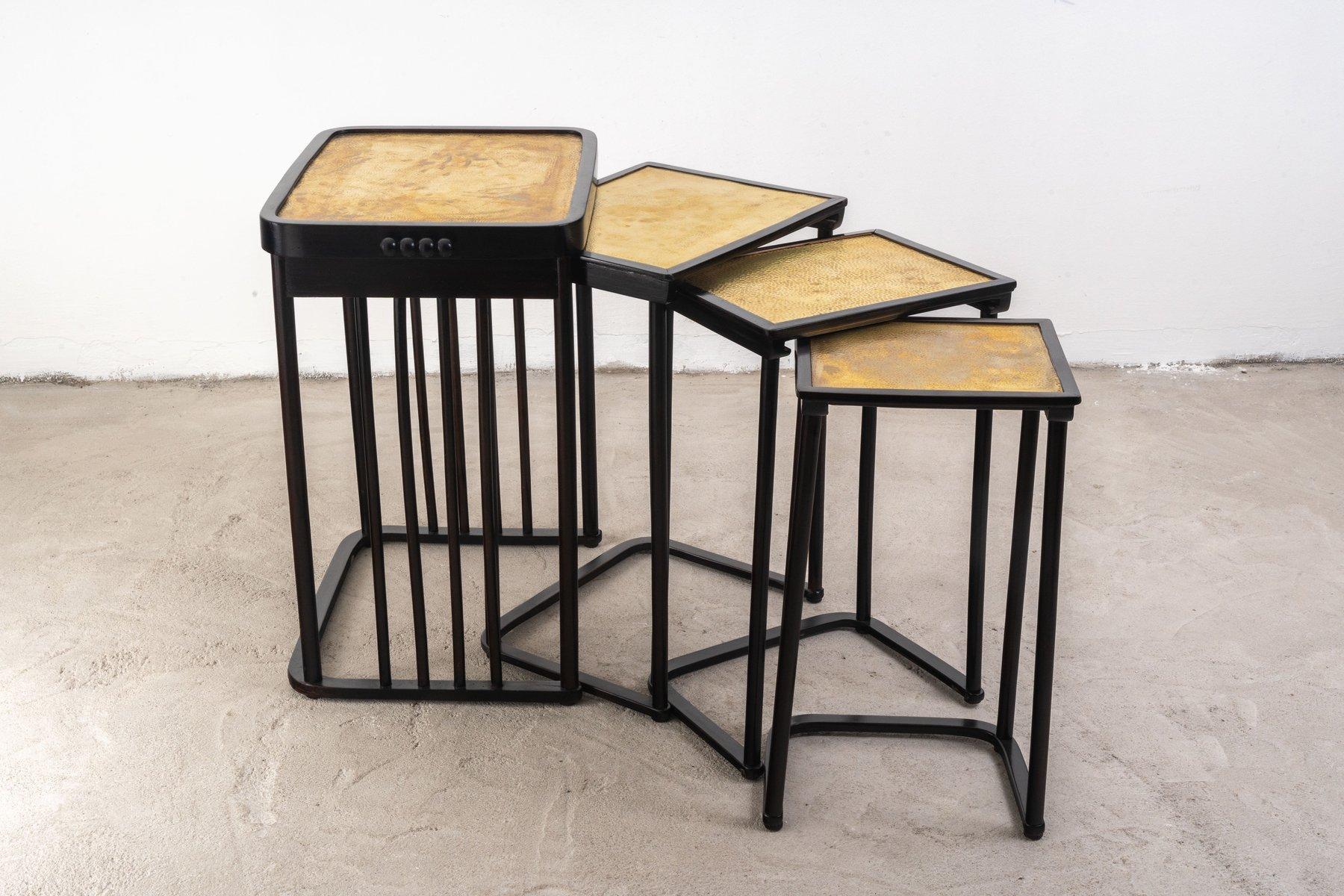 Beech Nesting Tables by Josef Hoffmann for Jacob & Josef Kohn, Set of 4 For Sale 1