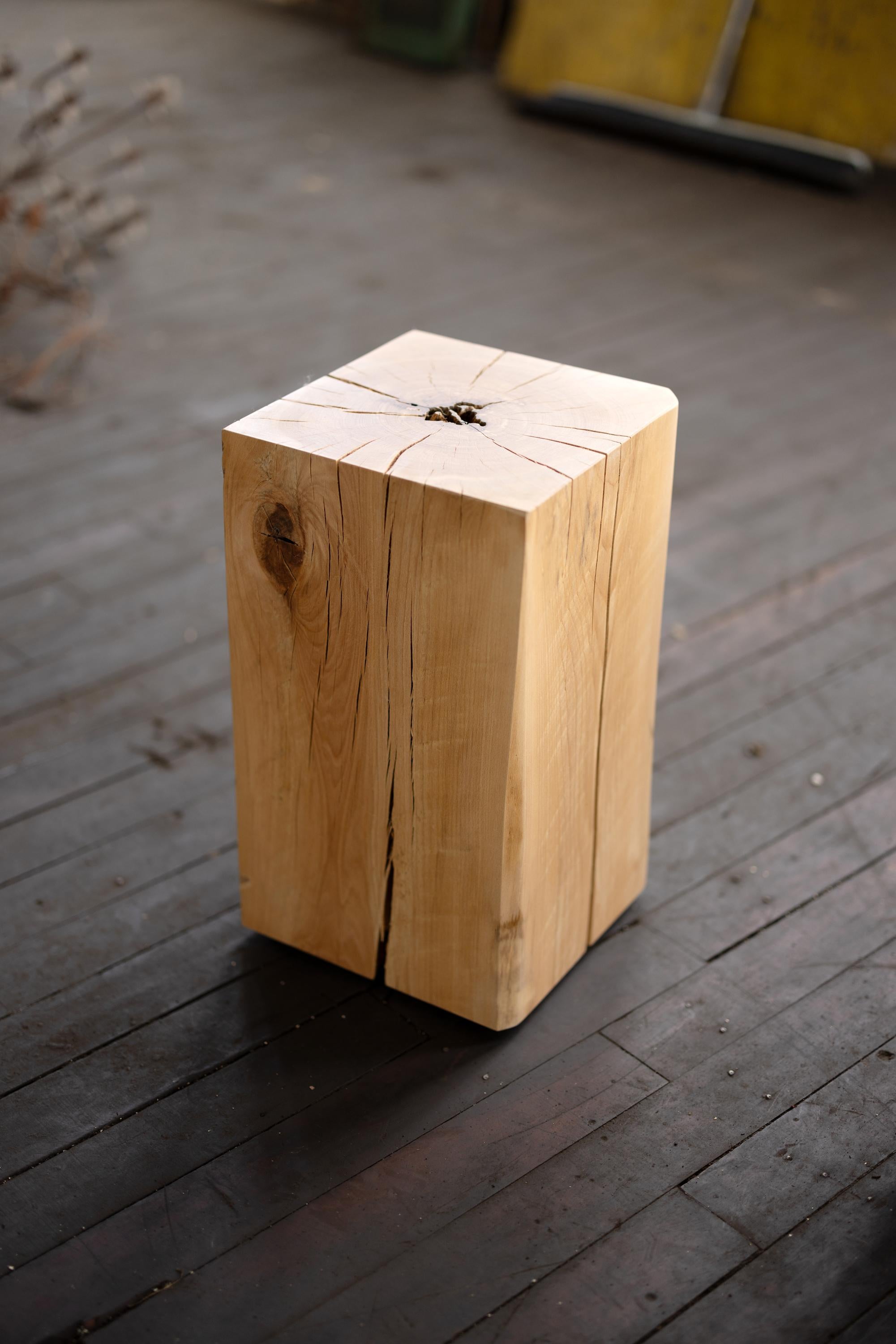 Table d'appoint en bois massif de Beeche (12