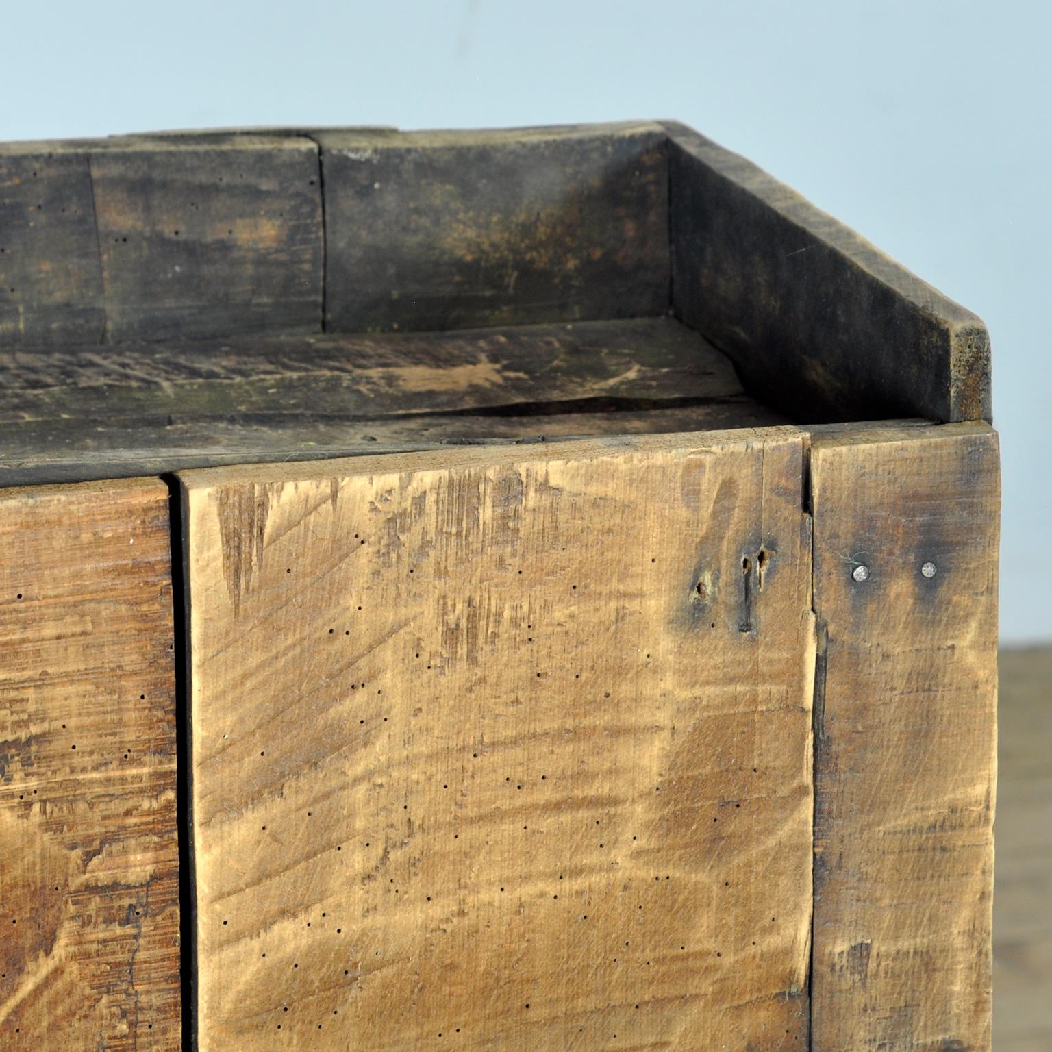 Armoire wabi sabi des années 1850 en vente 2