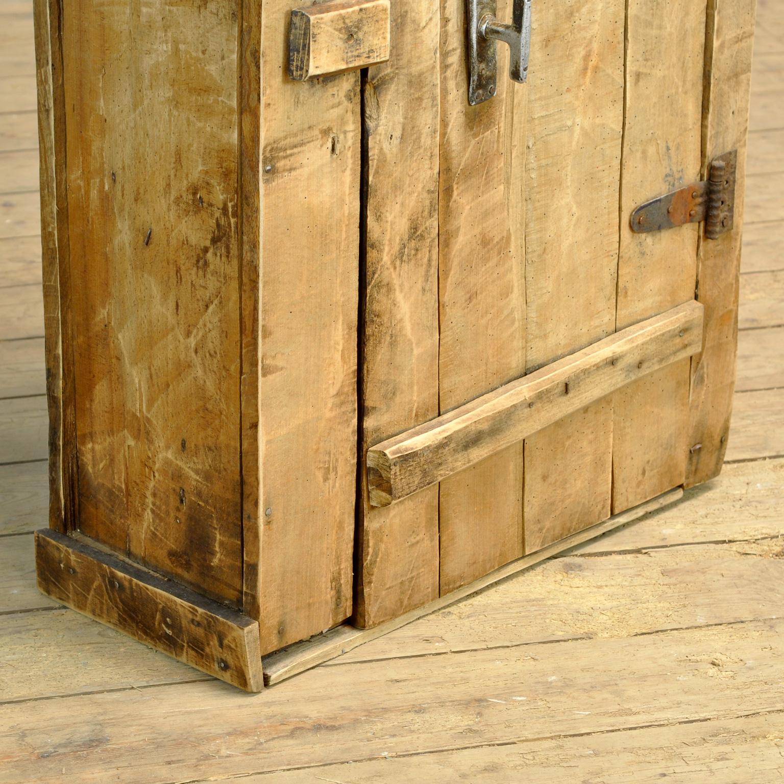 Armoire Wabi Sabi en hêtre, années 1850 en vente 5