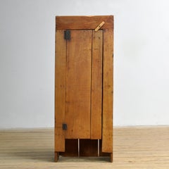 Armoire wabi sabi des années 1850