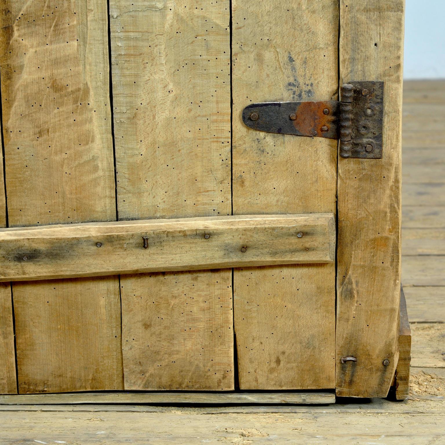 Armoire Wabi Sabi en hêtre, années 1850 en vente 2