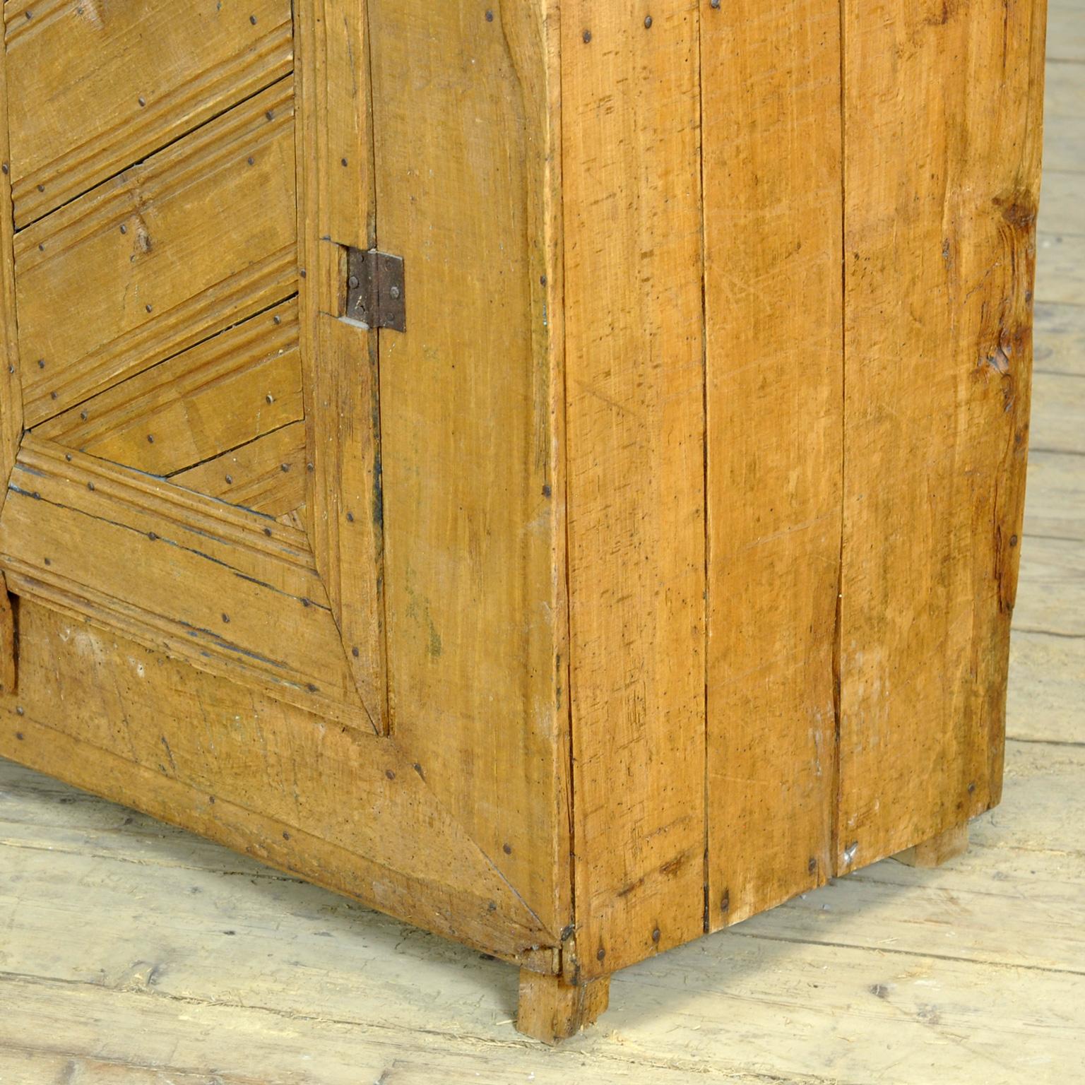 Armadio wabi sabi in faggio, 1880 in vendita 5