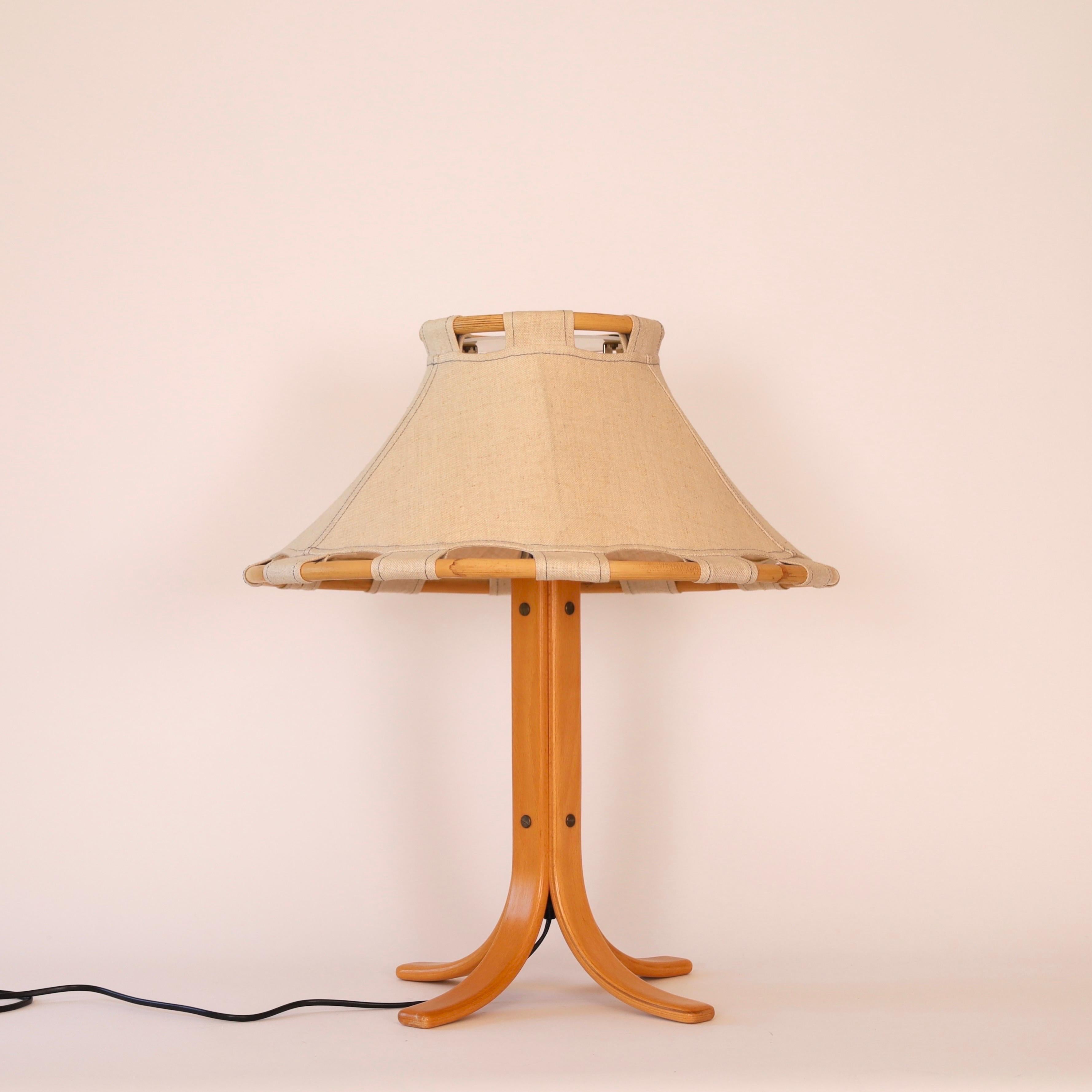 Lampe de bureau en bois de hêtre et toile d'Anna Ehrner pour Atelje Lyktan, 1970, Suède en vente 5