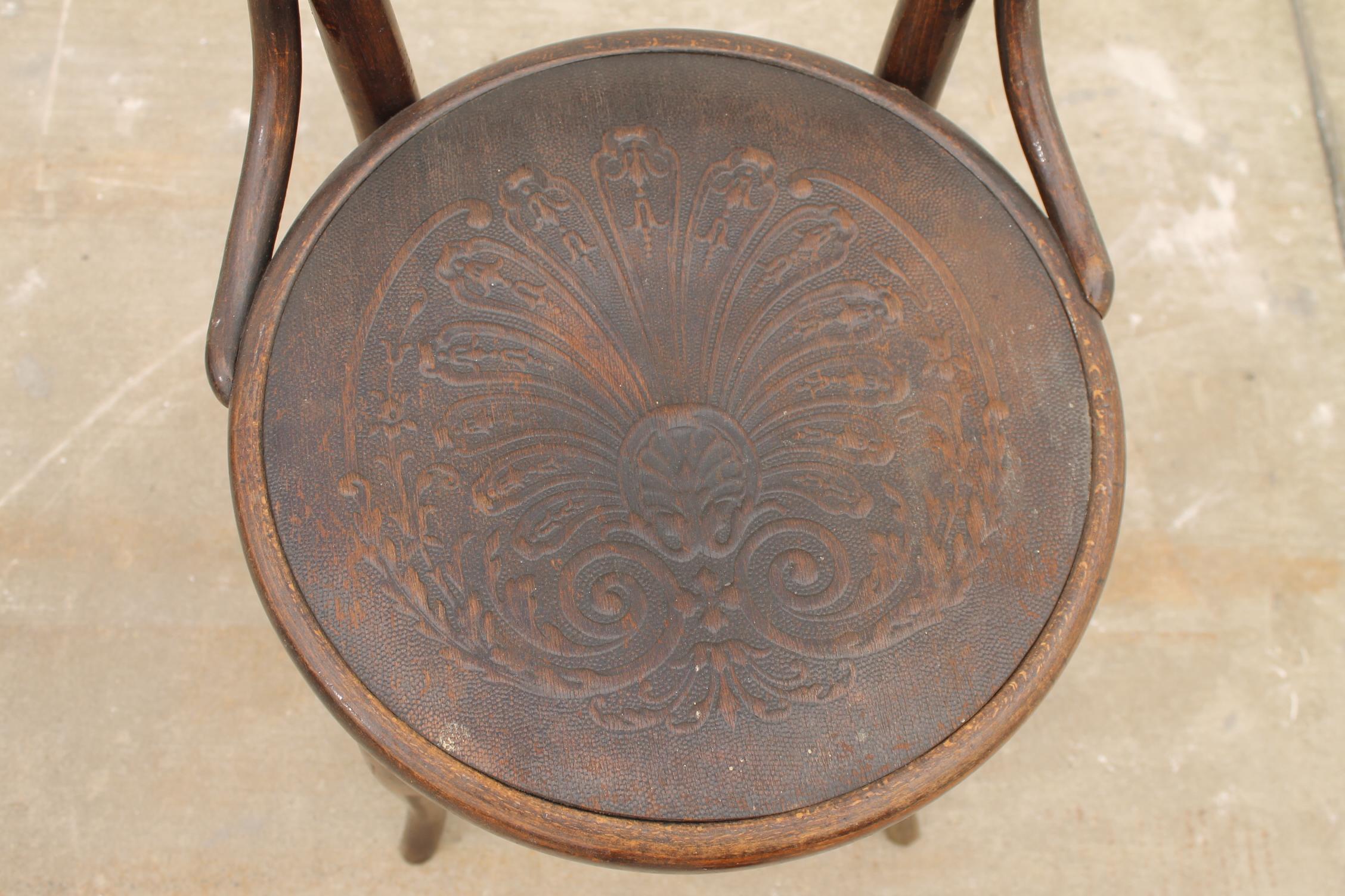 Beechwood Chair Thonet, Czechoslovakia, 1930s For Sale 7