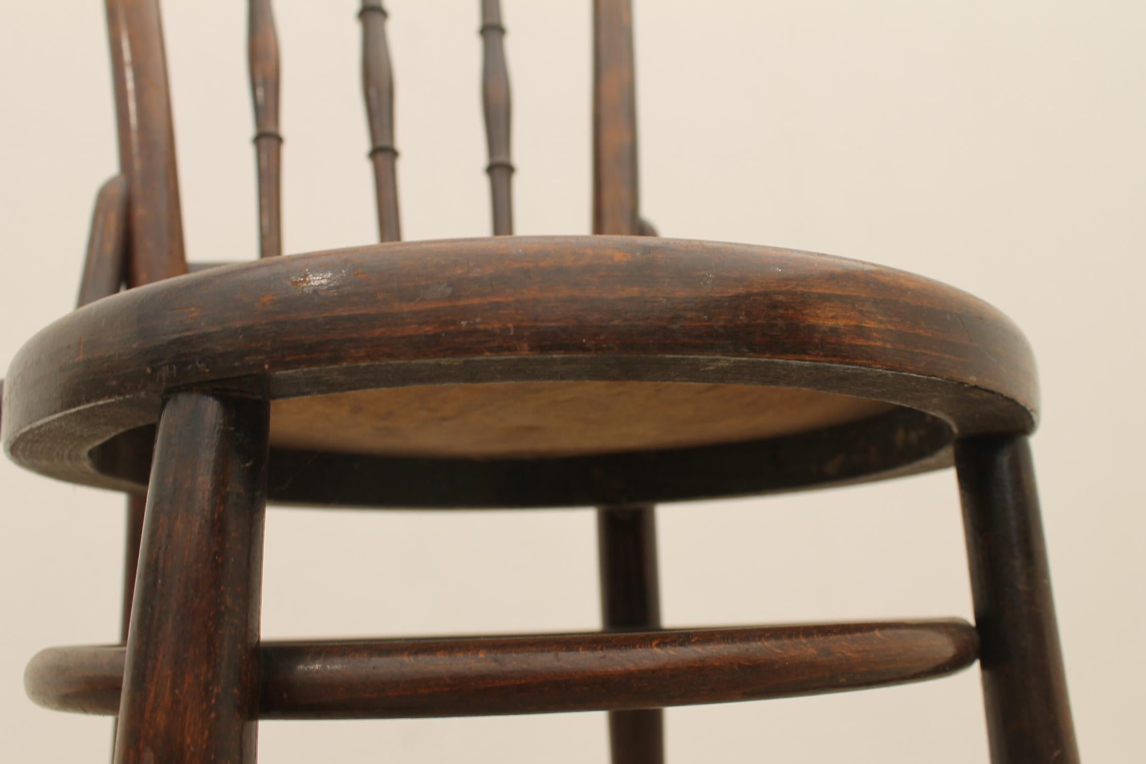 Beechwood Chair Thonet, Czechoslovakia, 1930s For Sale 8