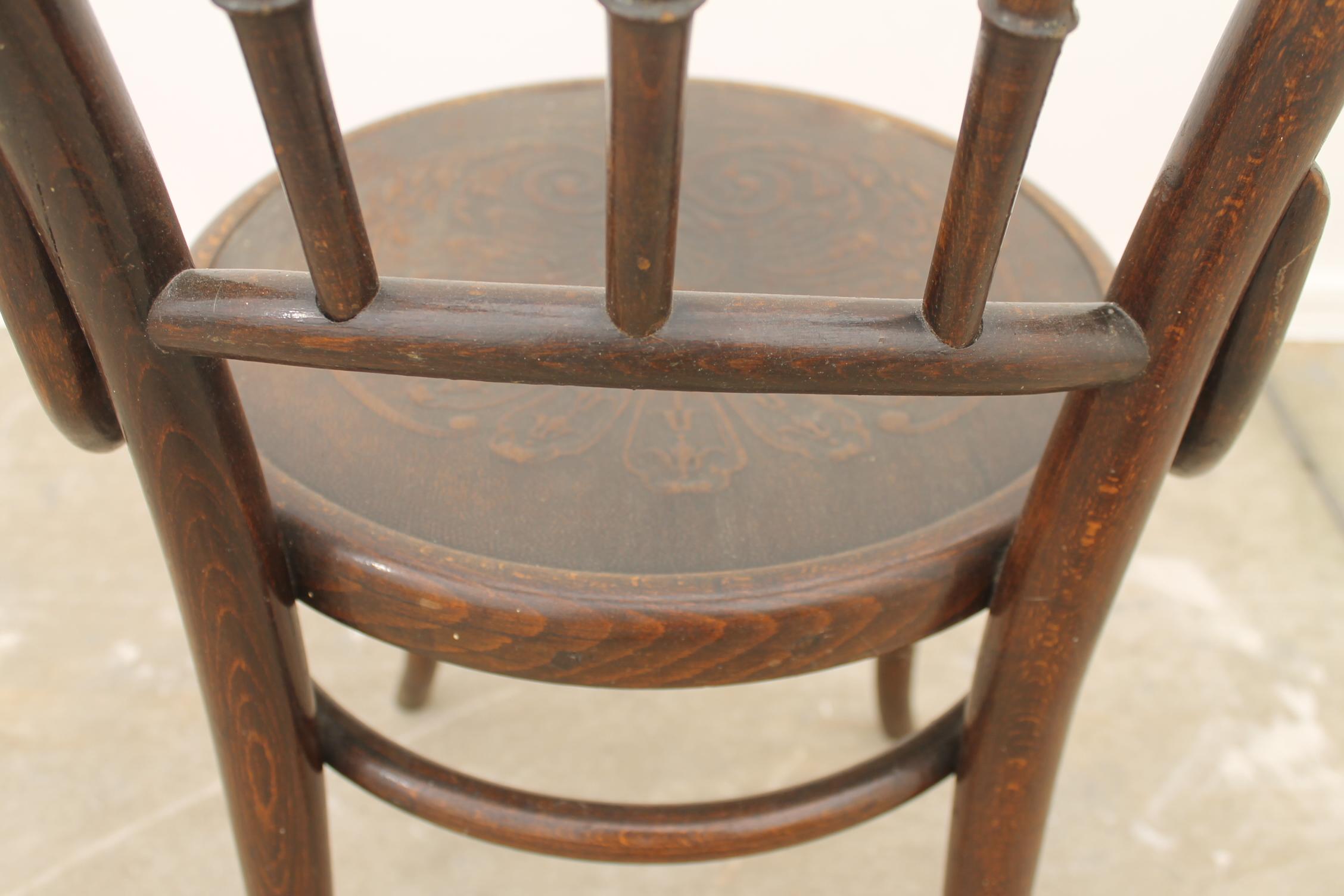 Beechwood Chair Thonet, Czechoslovakia, 1930s For Sale 9