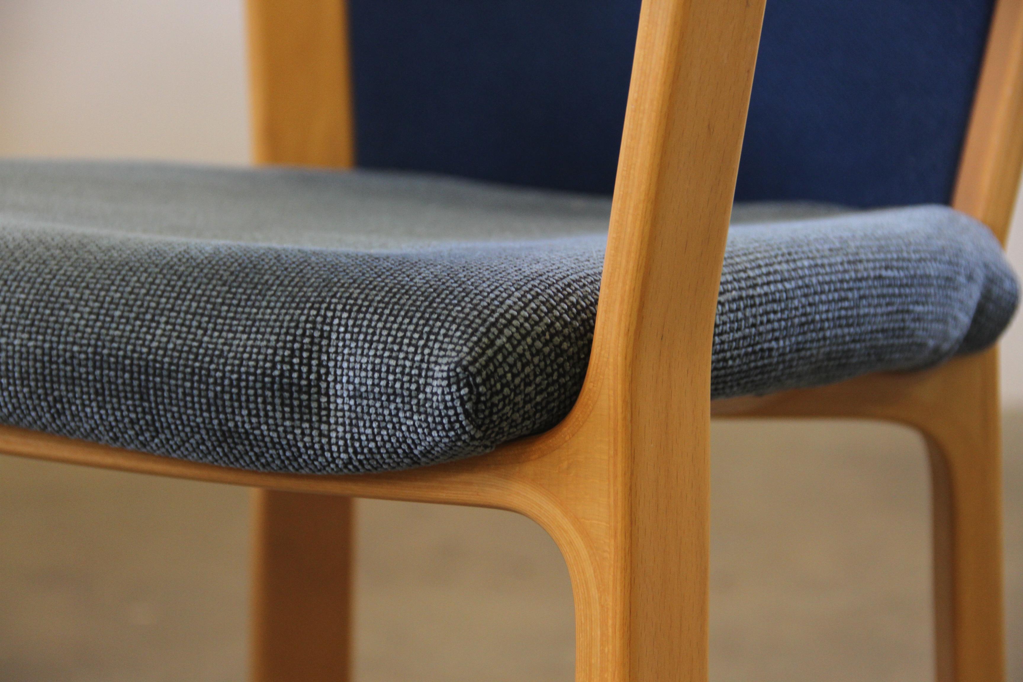 Late 20th Century Beech Wood Dining Chairs by Rud Thygesen & Johnny Sørensen for Magnus Olesen For Sale