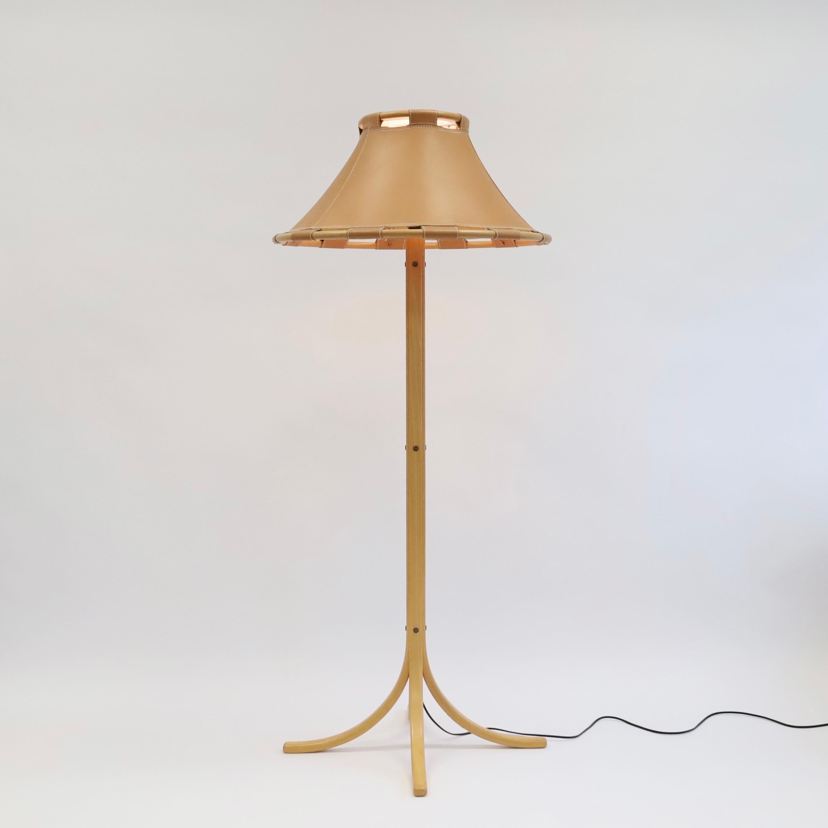Danish Beech wood Floor Lamp by Anna Ehrner for Atelje Lyktan, 1970s, Sweden For Sale