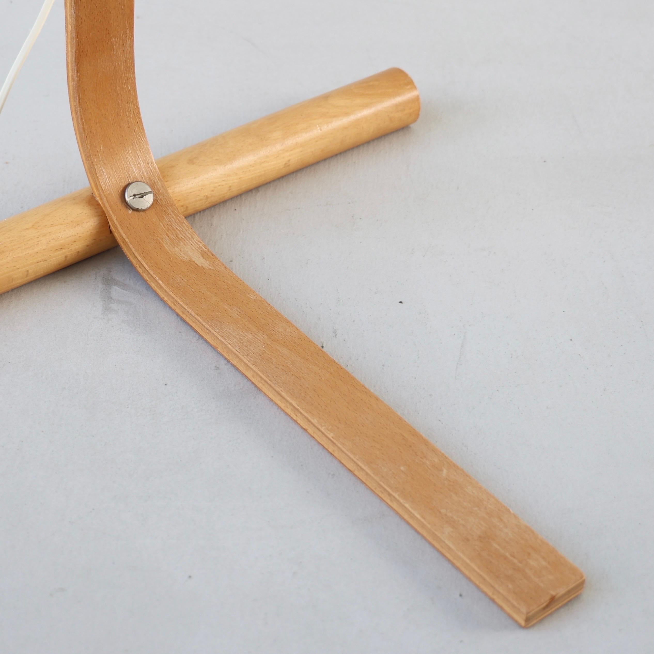 Lámpara de pie de madera de haya de Jan Wickelgren para Aneta, años 70, Suecia en venta 6