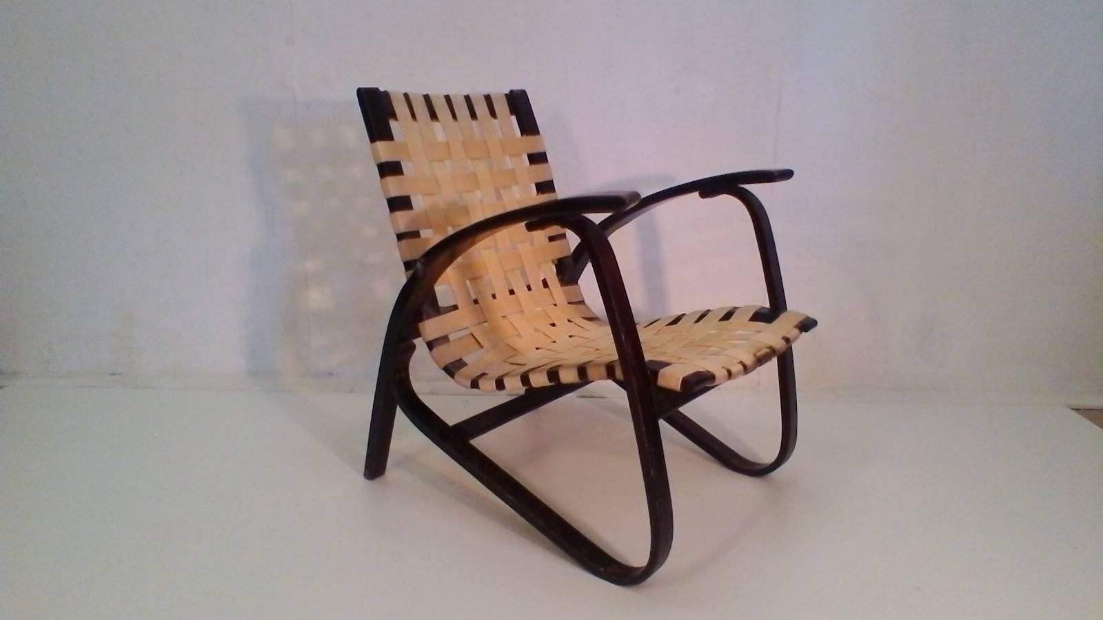 Poltrone in legno di faggio con seduta a pezzi. Design Jan Vanek, Cecoslovacchia, anni '30 circa.
Originale in buone condizioni.
