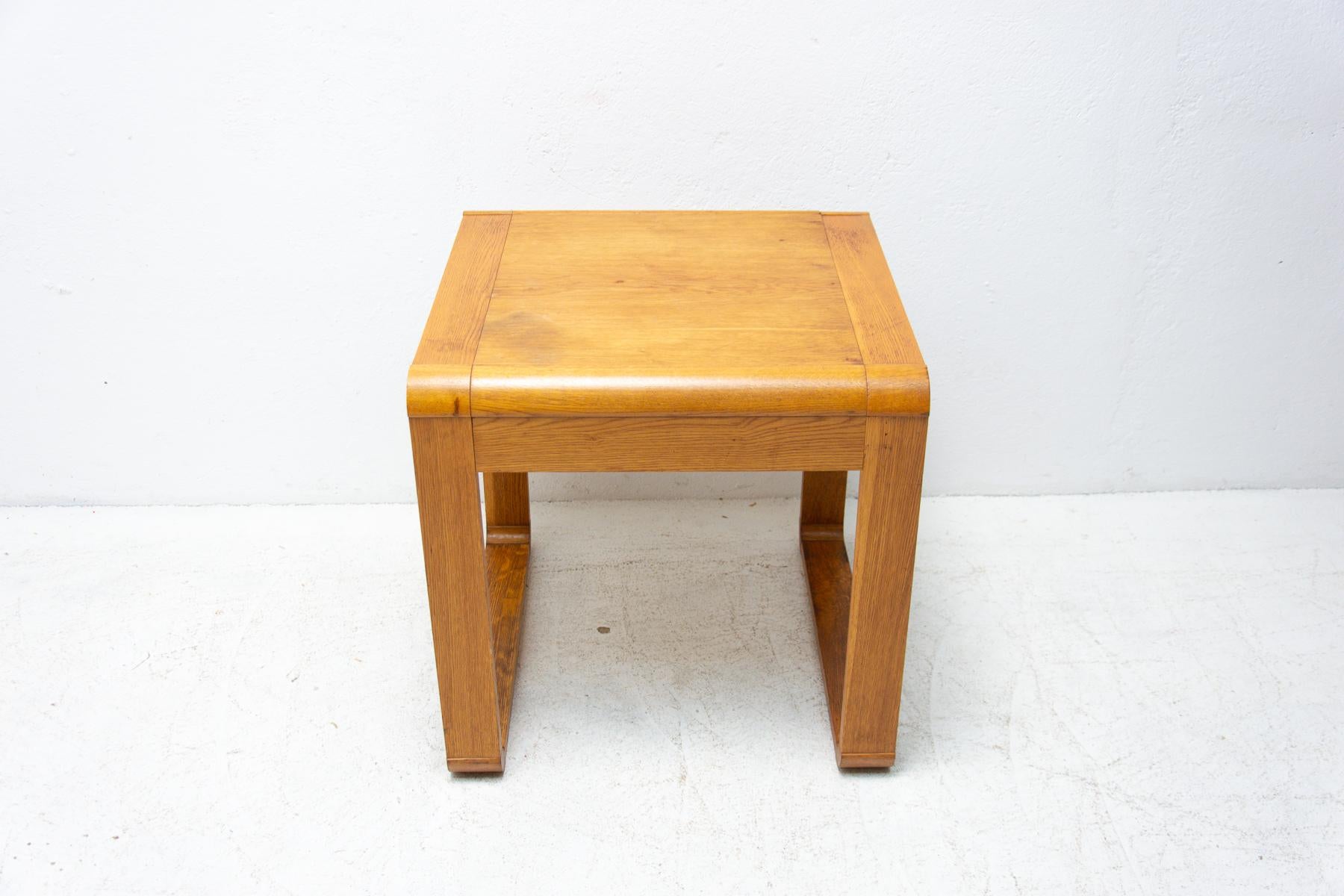 Mid-Century Modern Beechwood Coffee Table, Czechoslovakia, 1970´s For Sale