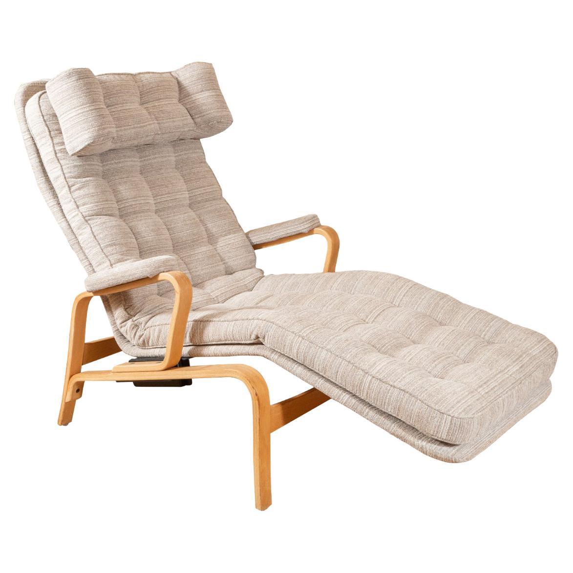Beechwood Upholstered Chaise by Bruno Mathsson For Sale