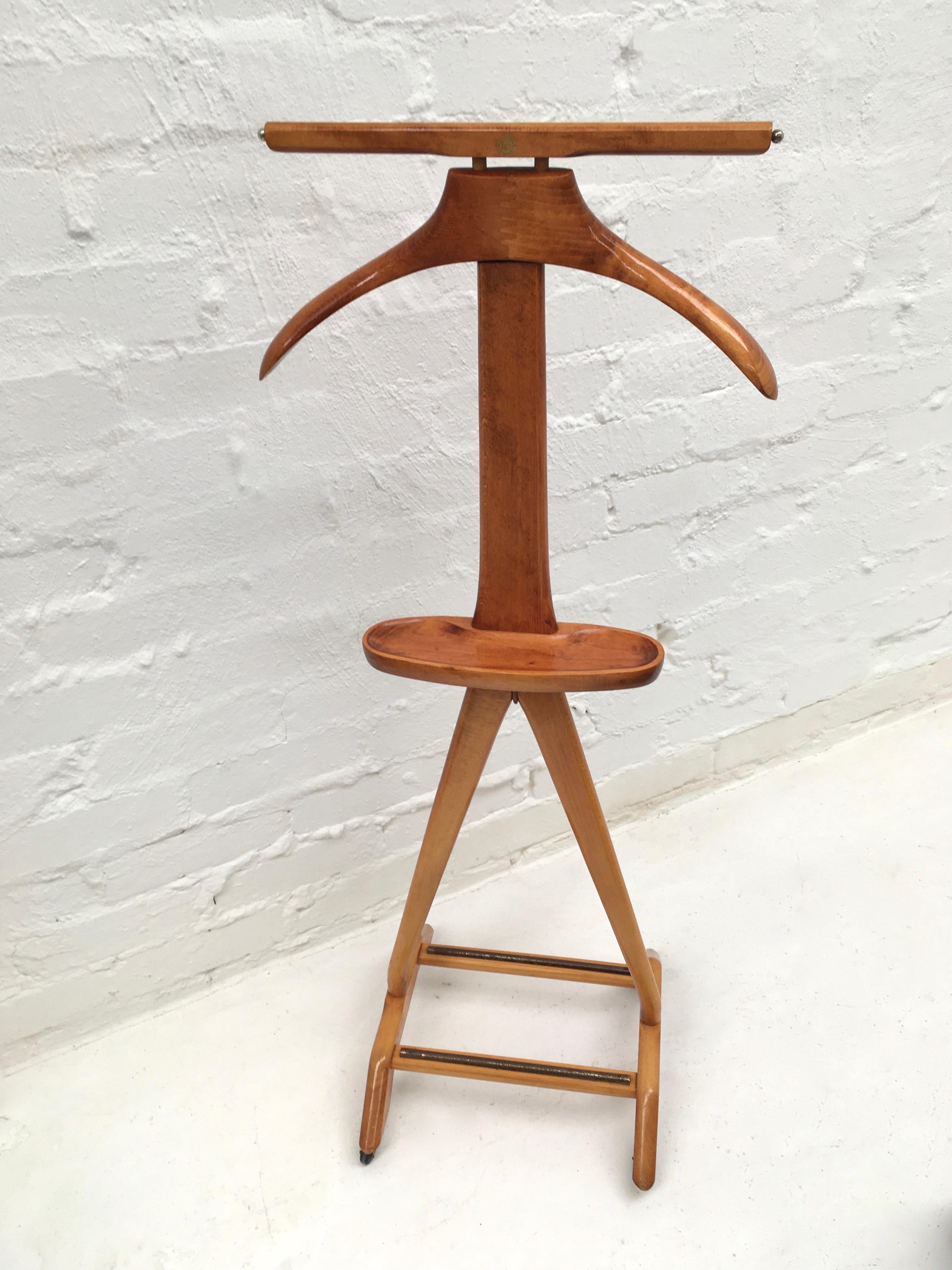 Beechwood Valet Stand by Fratelli Reguitti in Style of Ico Parisi, Italy, 1950s In Good Condition In Melbourne, AU