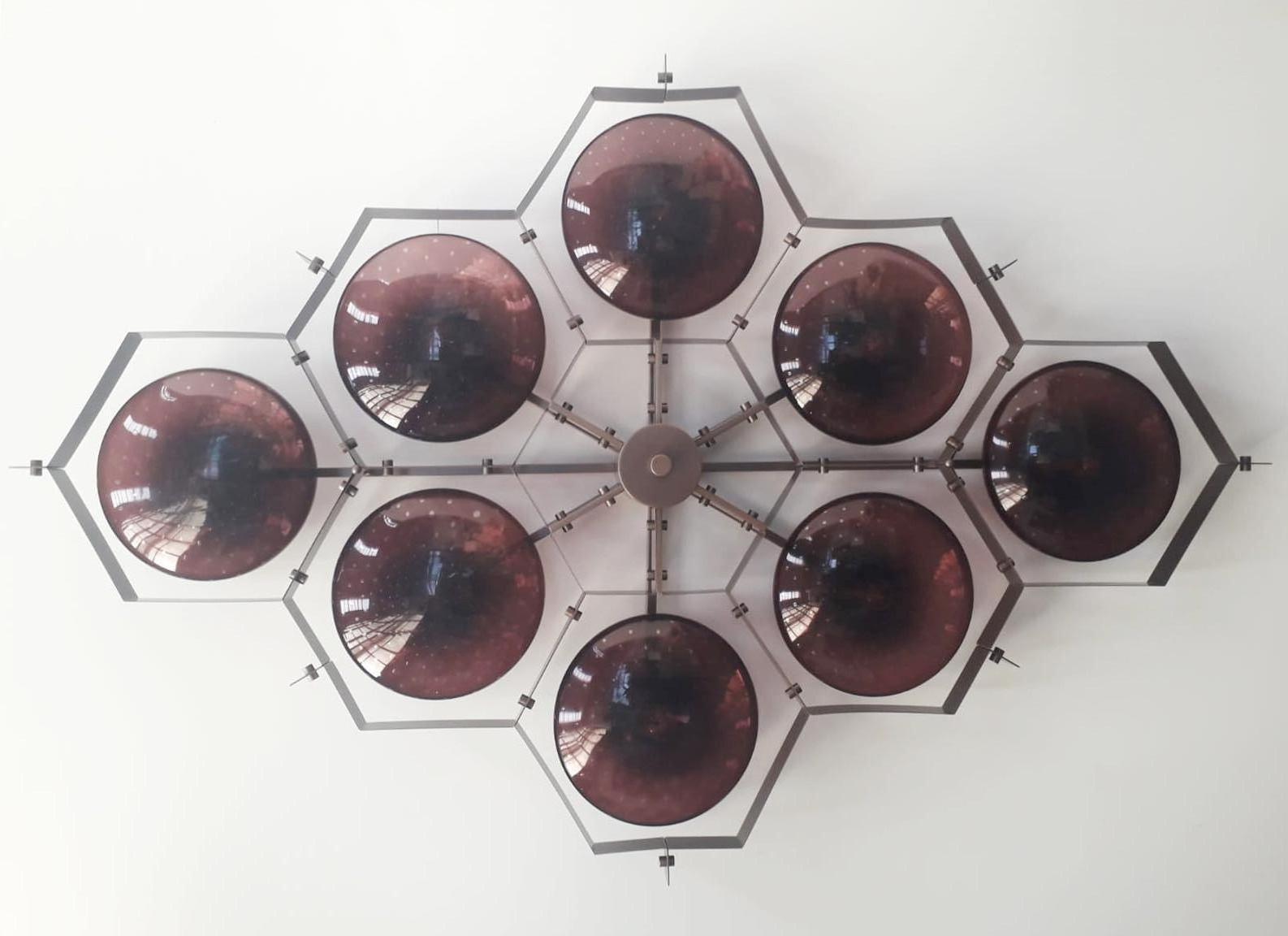 Encastré italien avec abat-jour en verre de Murano monté sur une monture en laiton massif / Fabriqué en Italie
Conçu par Fabio Ltd, inspiré par les styles Angelo Lelli et Arredoluce.
8 lampes / type E12 ou E14 / max 40W chacune
Longueur : 69 pouces