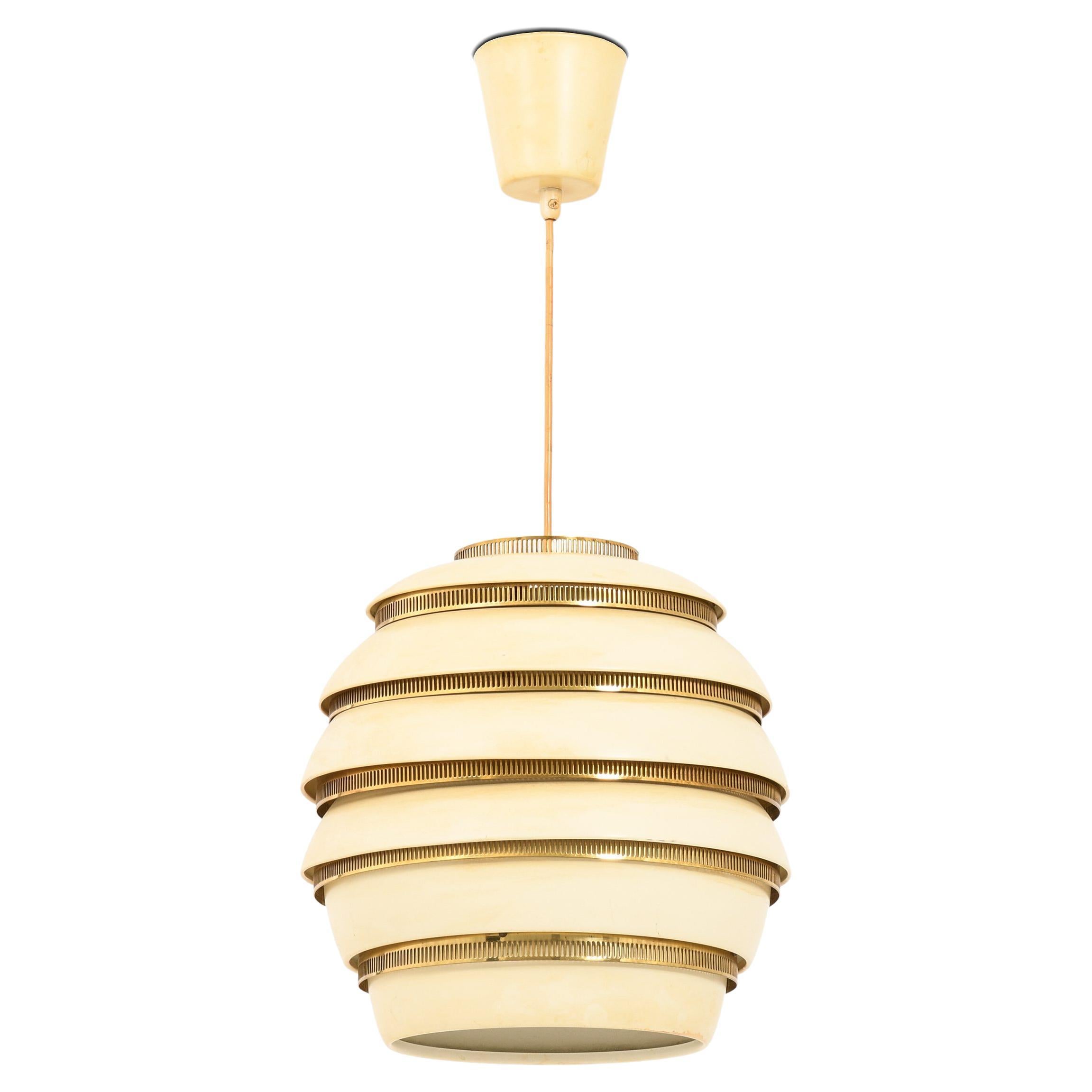 Beehive Lamp in Brass, White Lacquered Metal by Alvar Aalto, 1953 For Sale