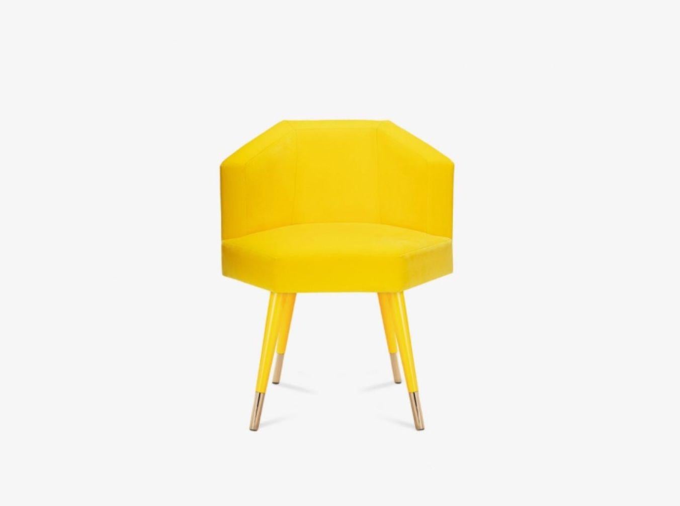Beelicious dining chair, Royal Stranger
Dimensions: 63 x 55 x 68 cm
Materials: Upholstery Lemongrass cotton velvet, Lemongrass lacquered wood with a glossy finish. Feet covers Polished Brass.


Hexagonal in shape, the Beelicious chair is a
