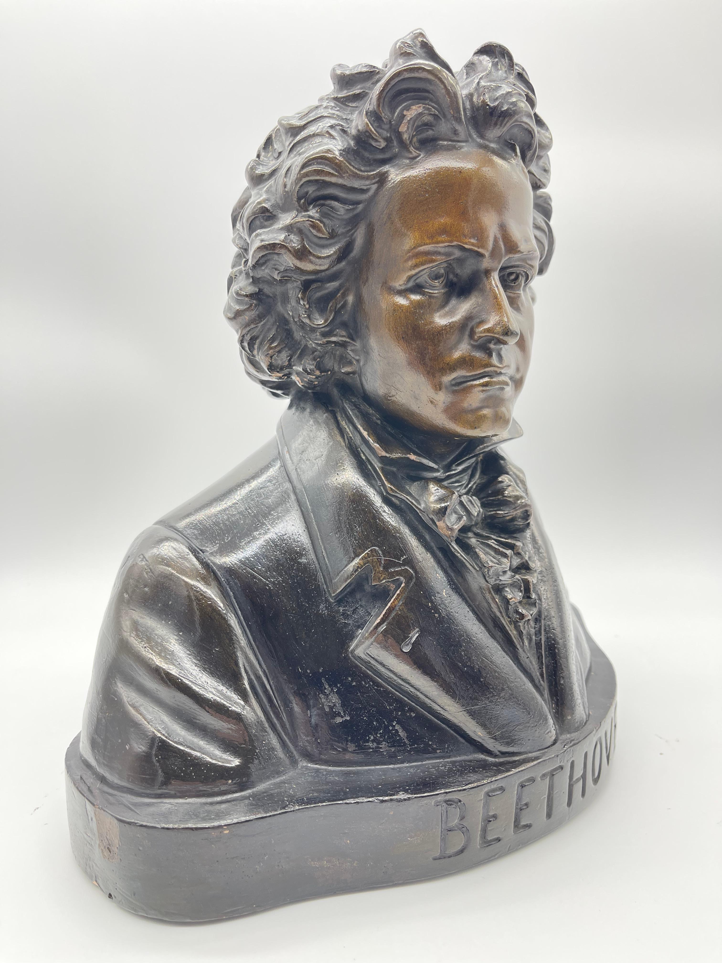 Busto di Beethoven in terracotta con splendida patina di bronzo In condizioni ottime in vendita a LA FERTÉ-SOUS-JOUARRE, FR