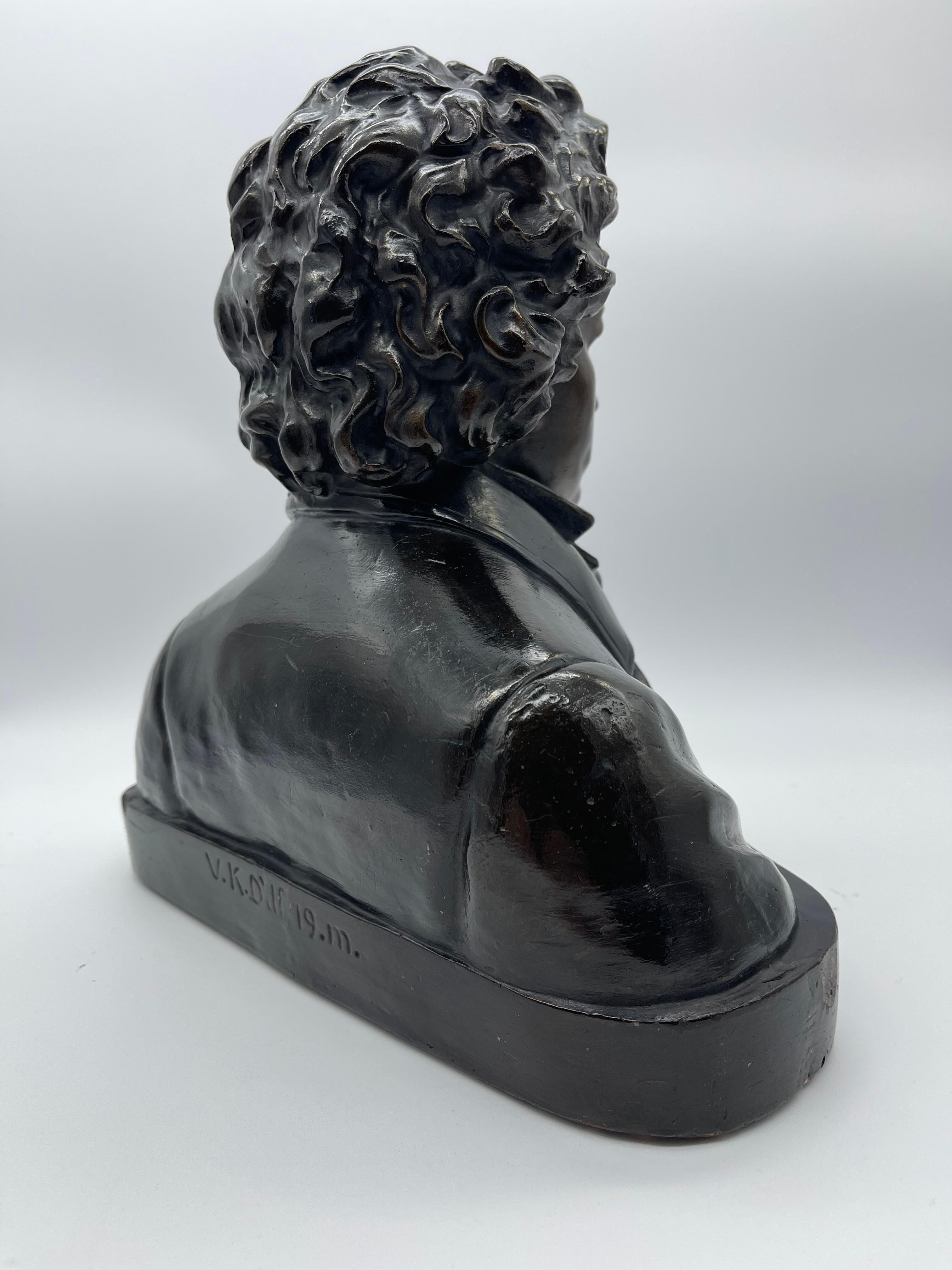 Busto di Beethoven in terracotta con splendida patina di bronzo in vendita 1
