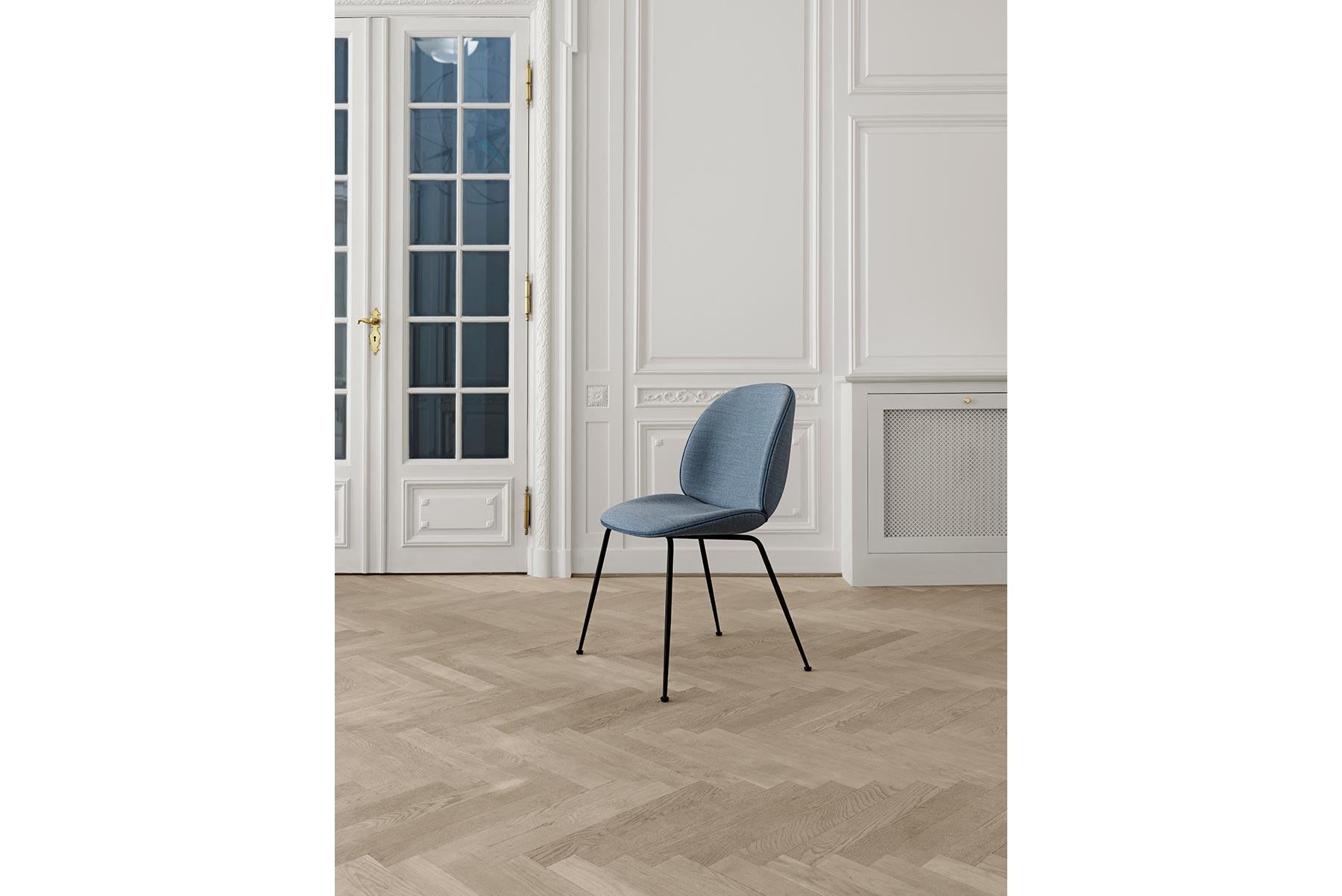 Esszimmerstuhl mit Käfer, vorne gepolstert, konischer Sockel, Chrom im Angebot 1