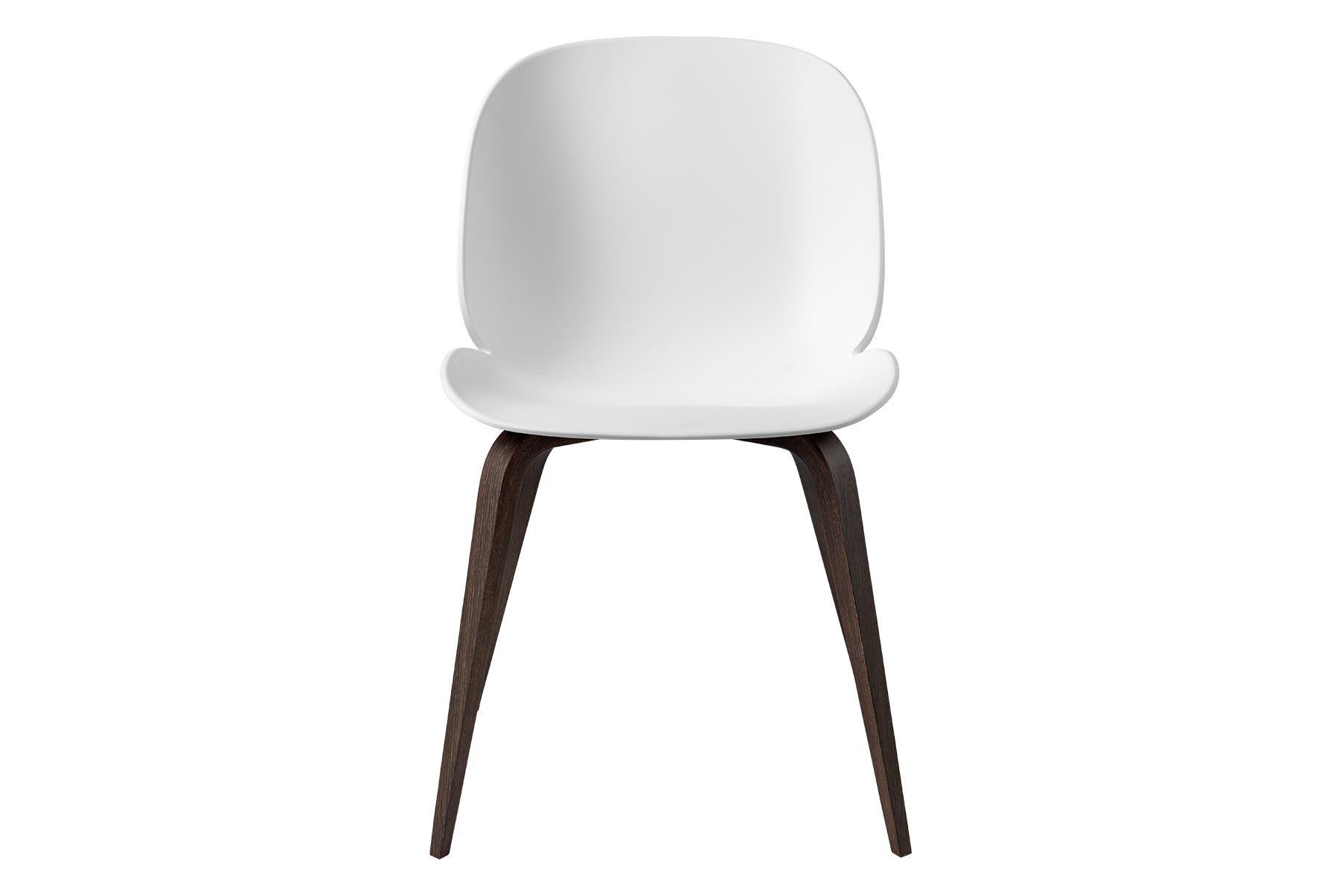 With the introduction of the un-upholstered Beetle chair, the collection has bloomed into a chair series with unlimited possibilities. The Beetle chair is no longer only an upholstered chair but also available with a polypropylene plastic shell,