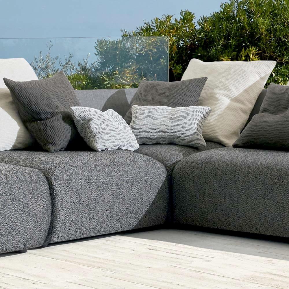 Moderne Sofa d'extérieur gris Begin, conçu par Angeletti Ruzza en vente