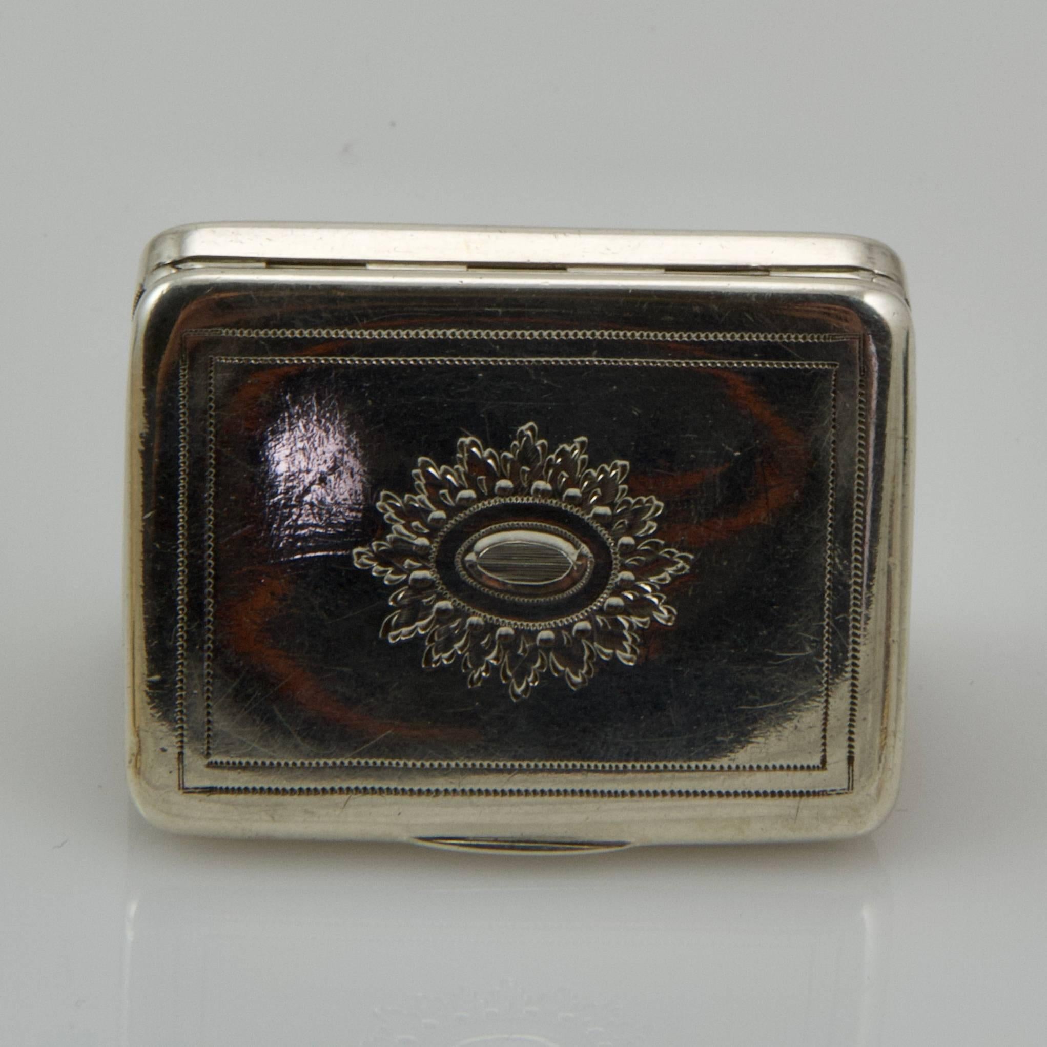 English Beginning of 19th Century Admiral Nelson Vinaigrette For Sale