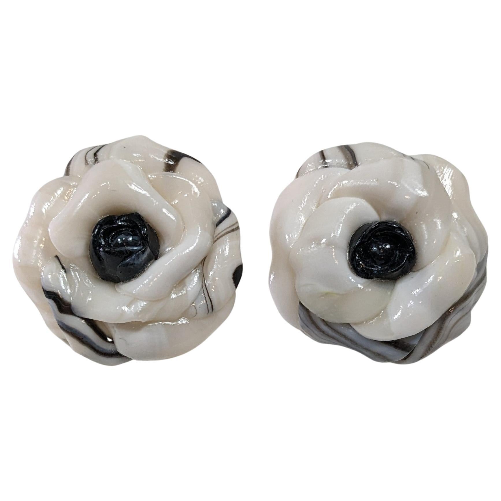 Black and white Camelia Polymer  Earrings with golplated silver closure For Sale
