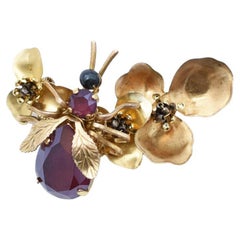 begonia with bee brooch  / vintage jewelry , 1970's vintage parts