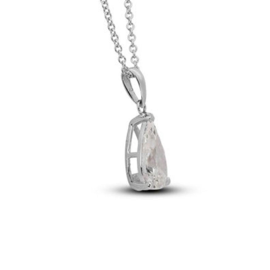 Beguiling 1.13 Carat Pear Diamond Necklace in 18K White Gold In New Condition For Sale In רמת גן, IL