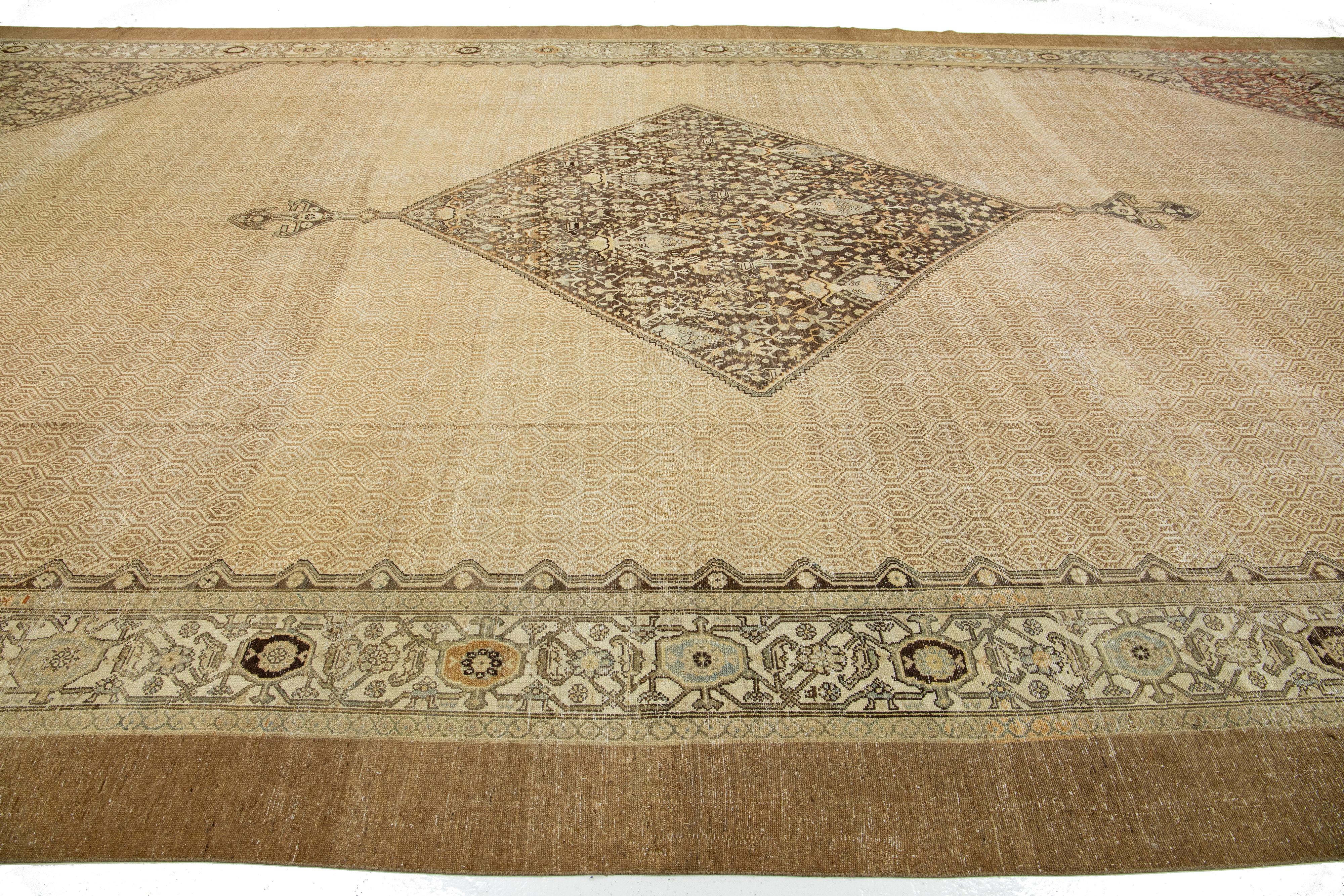 Hand-Knotted Beige 1900s Hamadan Persian Gallery Wool Rug with Medallion Design  For Sale