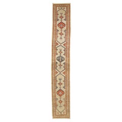 Runner in lana tribale fatto a mano beige 1910s Antique Serab