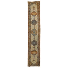 Hamadan Persischer Beigefarbener Woll-Läufer mit Medaillon-Design in Beige, 1920er Jahre