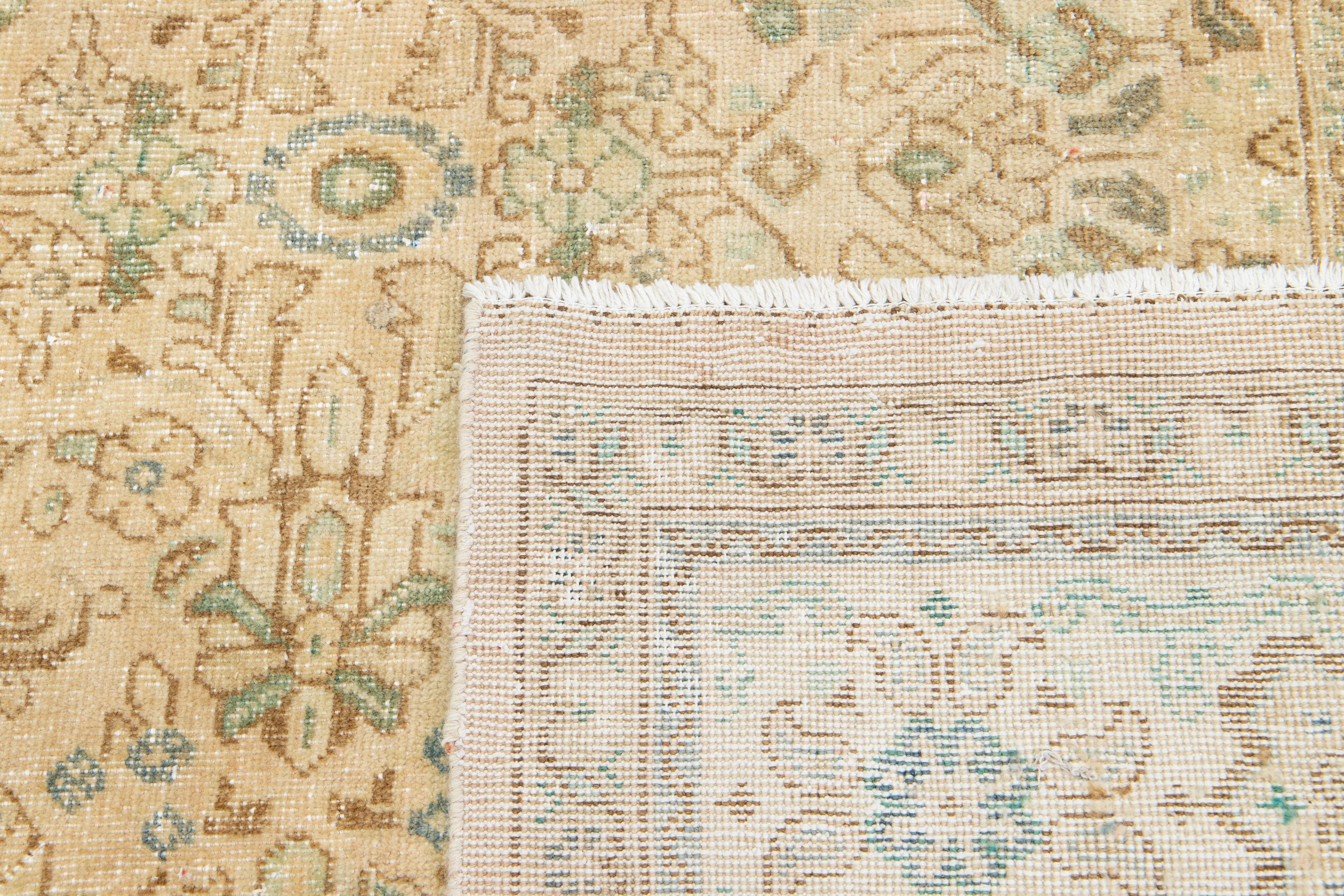 Beige Allover entworfen antike Wolle Teppich Persian Mahal von 1910s  im Angebot 1