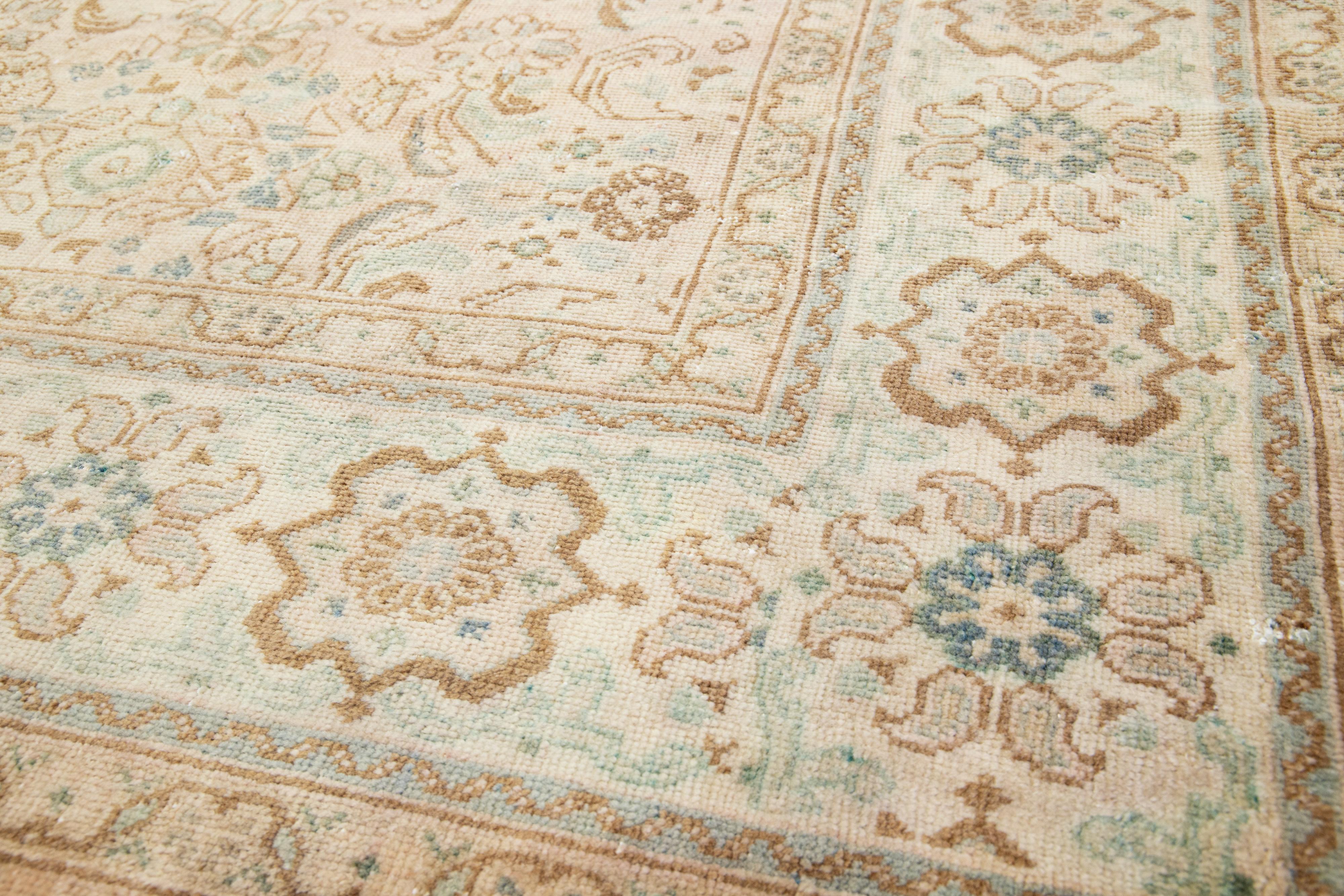 Beige Allover entworfen antike Wolle Teppich Persian Mahal von 1910s  im Angebot 2