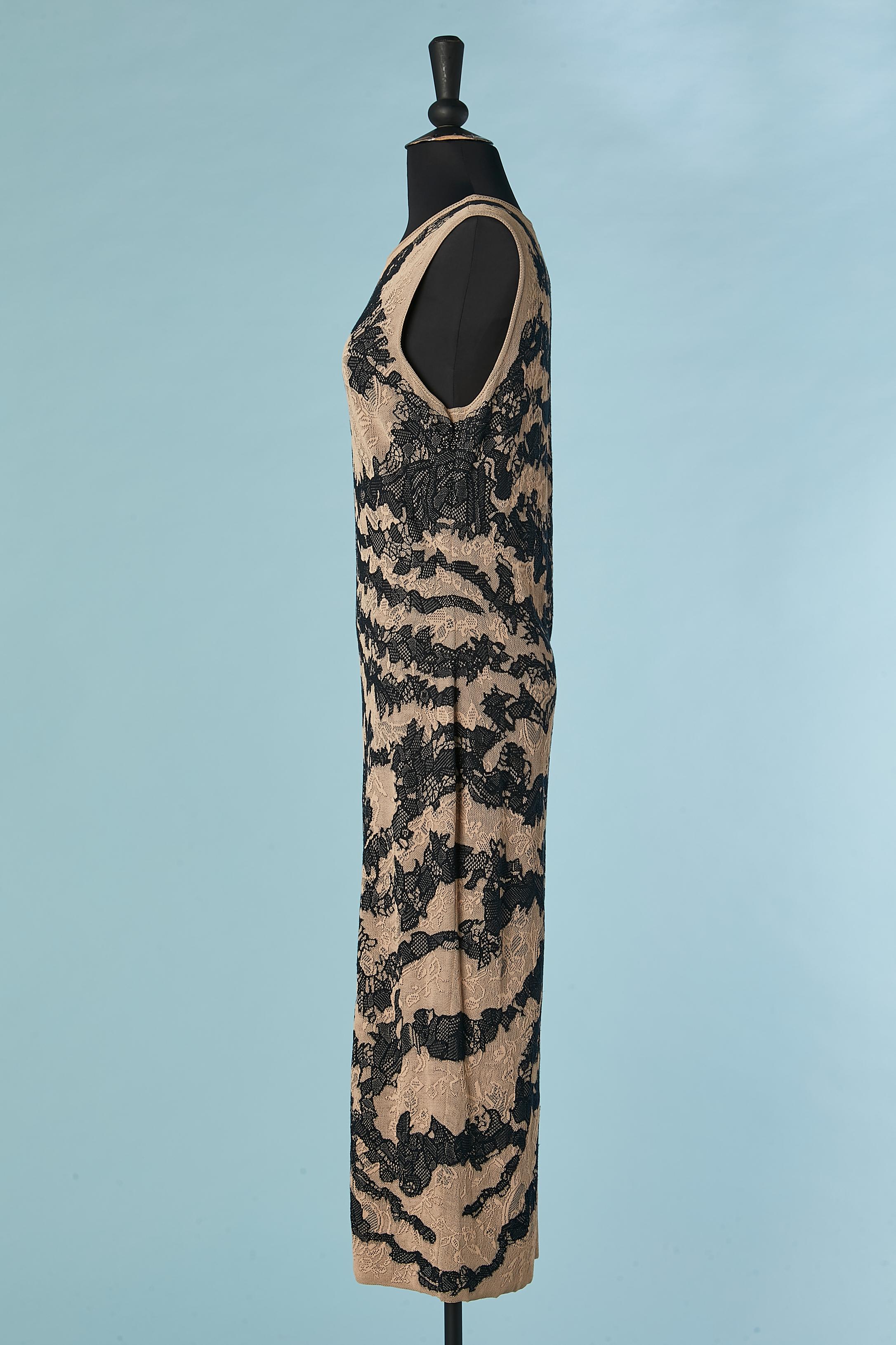Beige and black jacquard lace knit cocktail dress  Alexander McQueen In Excellent Condition For Sale In Saint-Ouen-Sur-Seine, FR