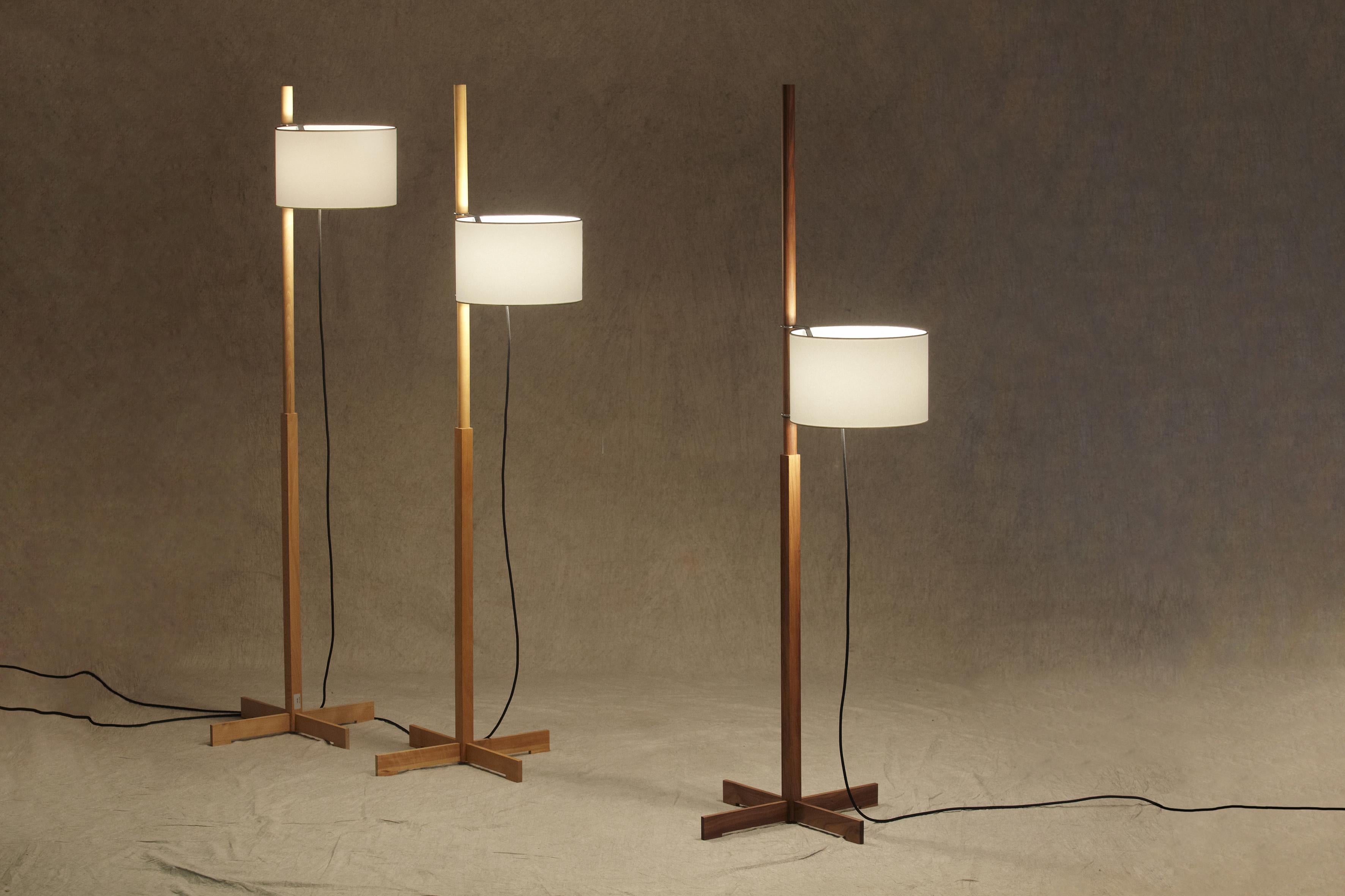 Modern Beige and Black Oak TMM Floor Lamp by Miguel Milá For Sale